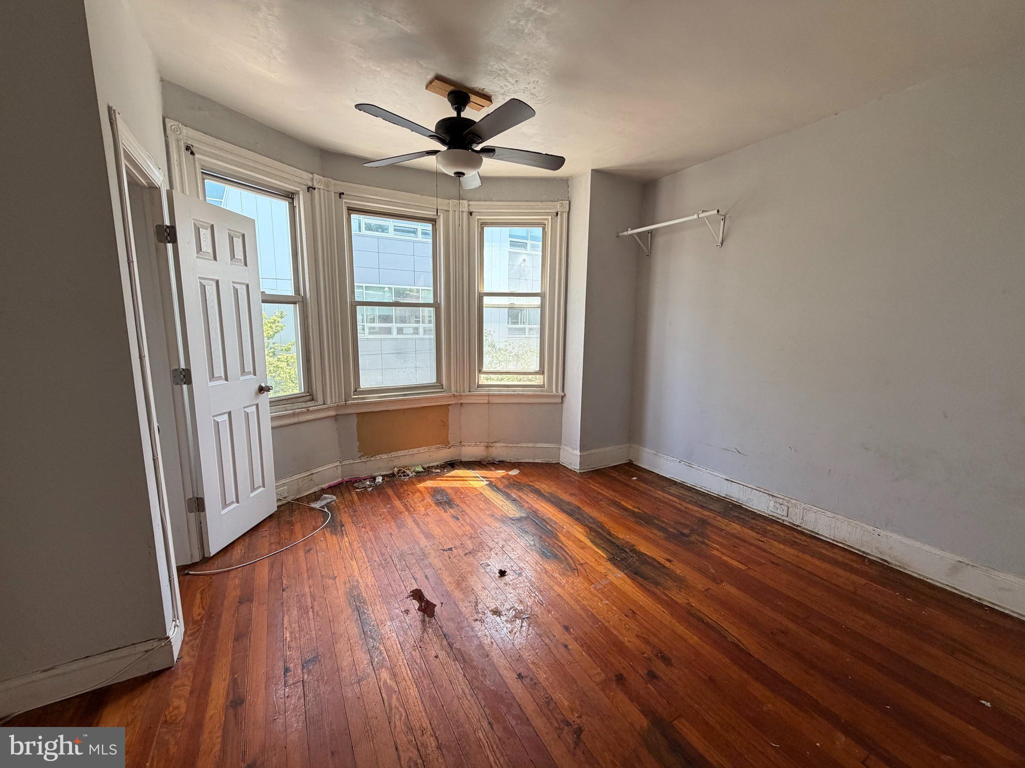 PHILADELPHIA (WEST) - Residential