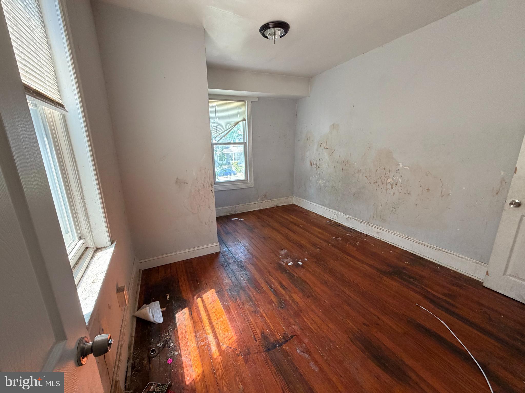 PHILADELPHIA (WEST) - Residential