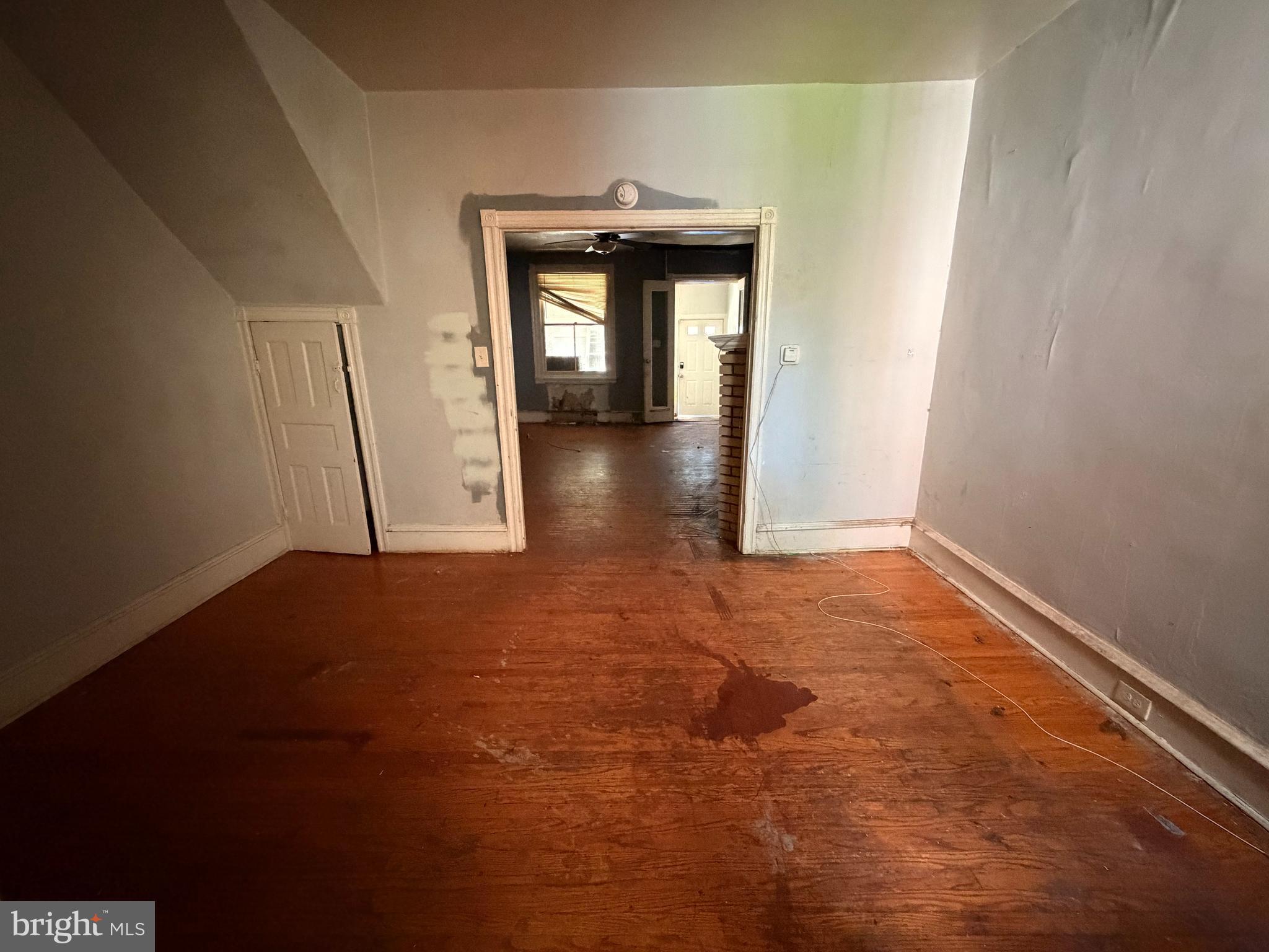PHILADELPHIA (WEST) - Residential