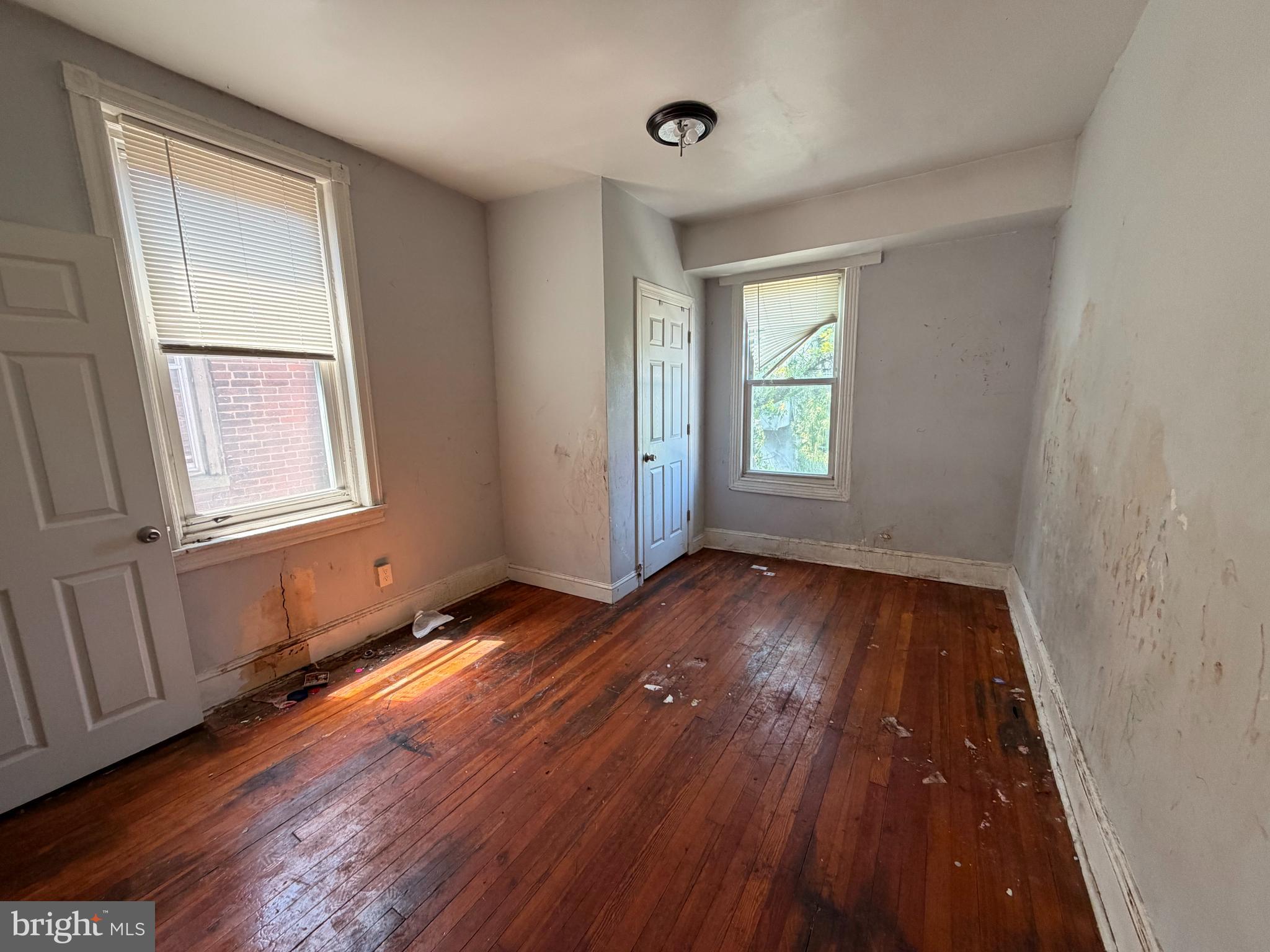 PHILADELPHIA (WEST) - Residential