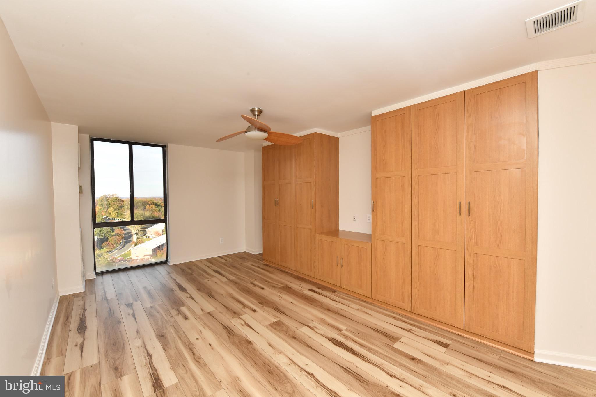 IDYLWOOD TOWERS CONDO - Residential