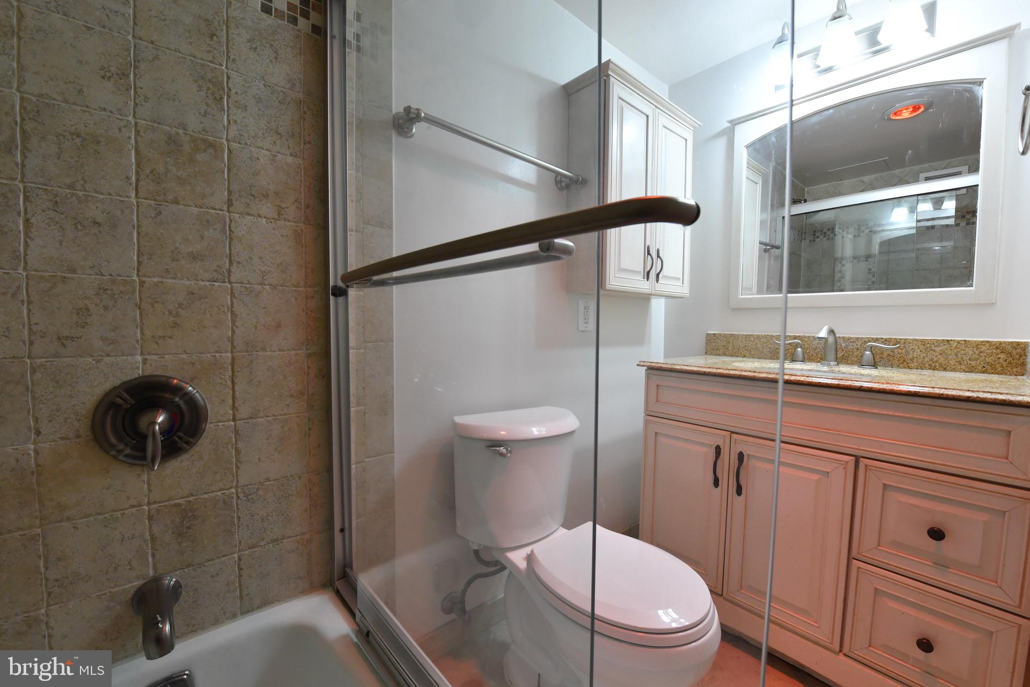 IDYLWOOD TOWERS CONDO - Residential