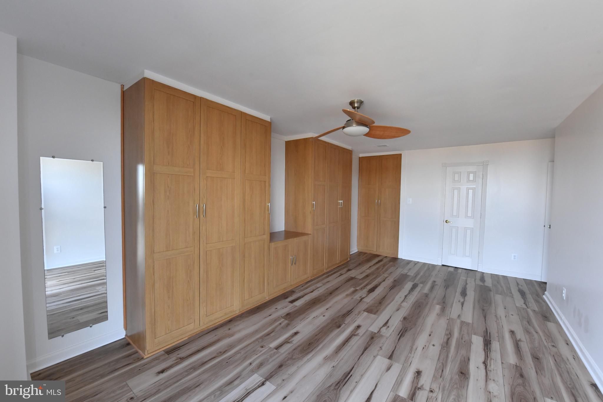 IDYLWOOD TOWERS CONDO - Residential