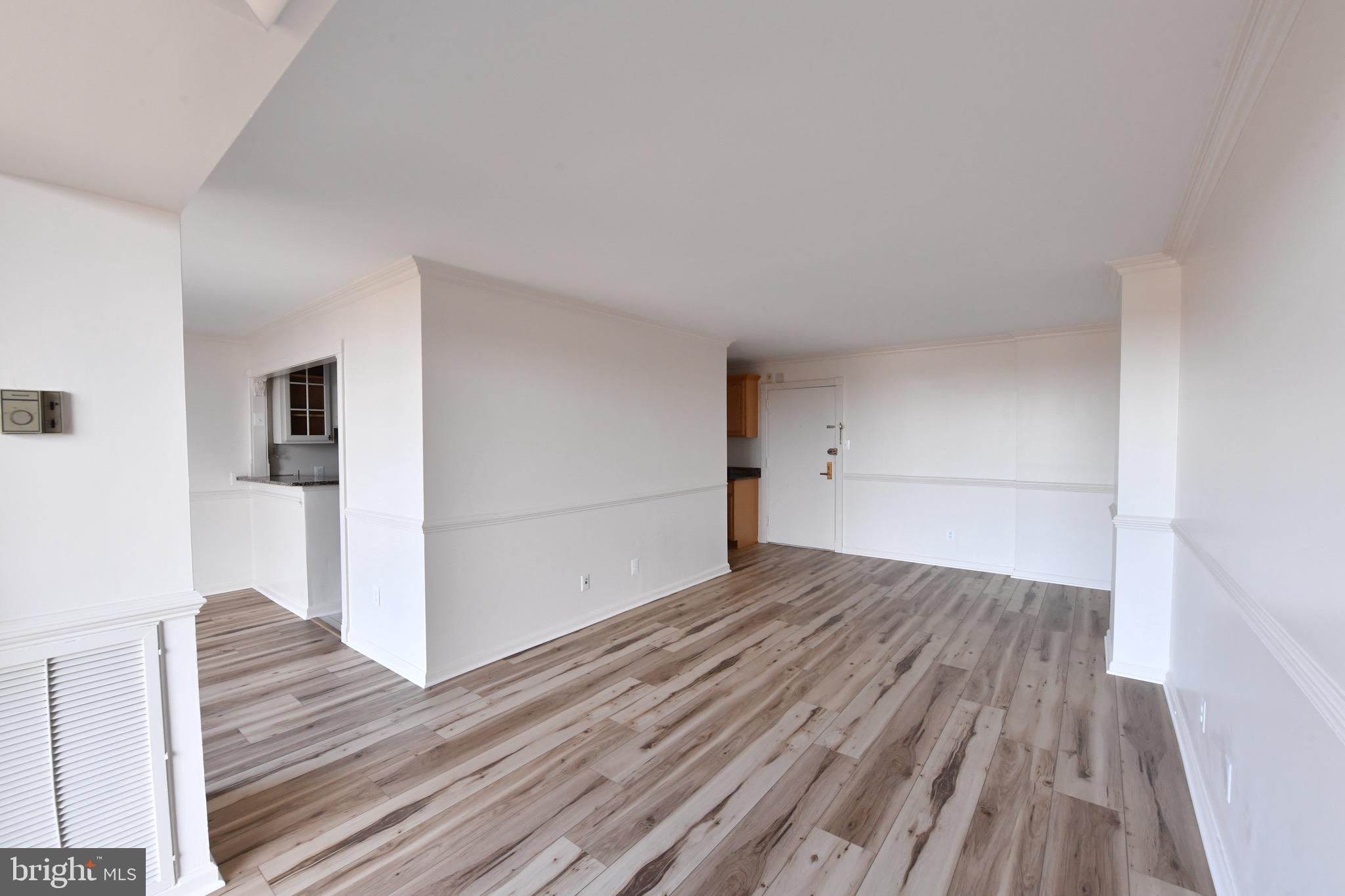 IDYLWOOD TOWERS CONDO - Residential