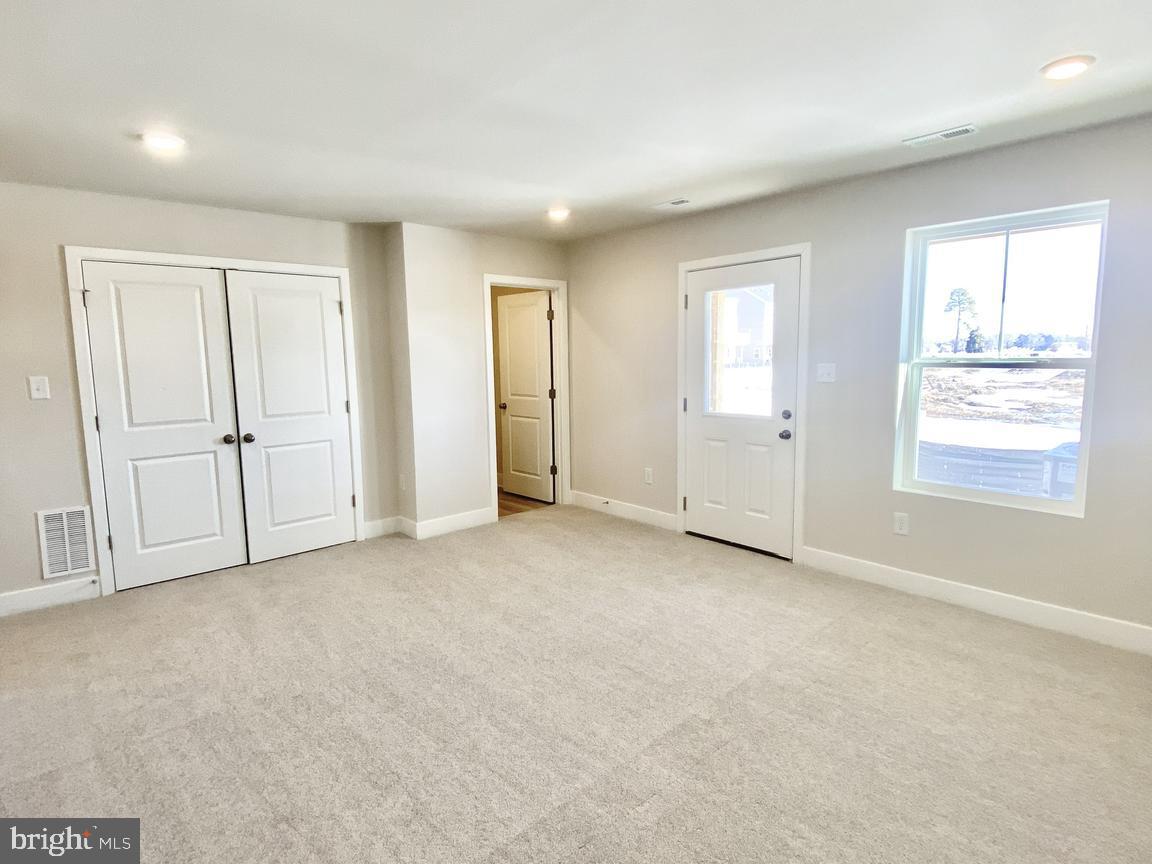 PLANTATION LAKES - Residential