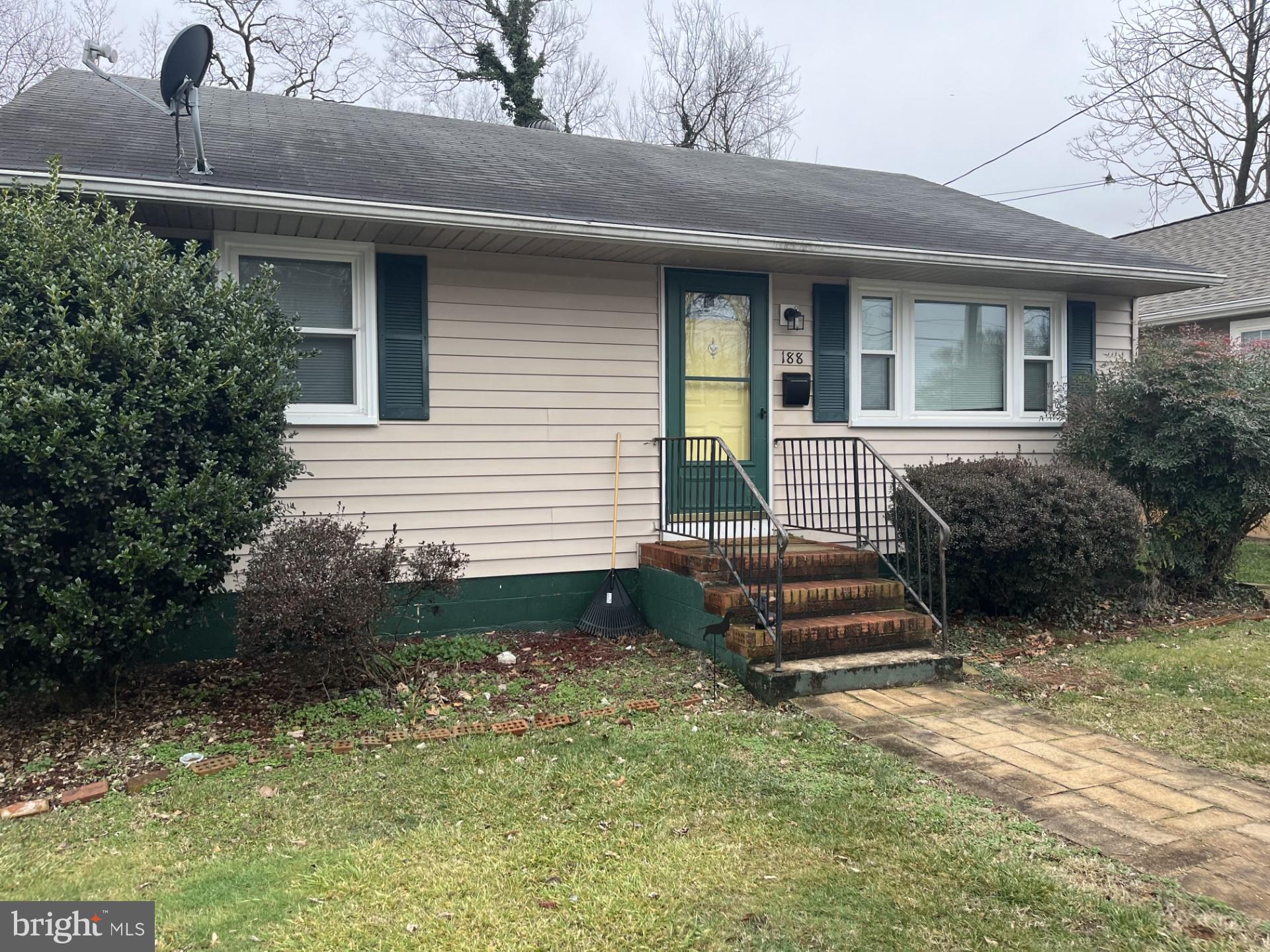 Cute in-town home!  2 Bedroom 1 bathroom, 1000sqft home. brand new washer and dryer, roof siding and windows have all been replaced as well as heat pump storage sheds hardwood floors. In Town- easy living.  Dishwasher, range/stove, refrigerator, hardwood floors.  Heat pump for economical heating and cooling.  Storage shed