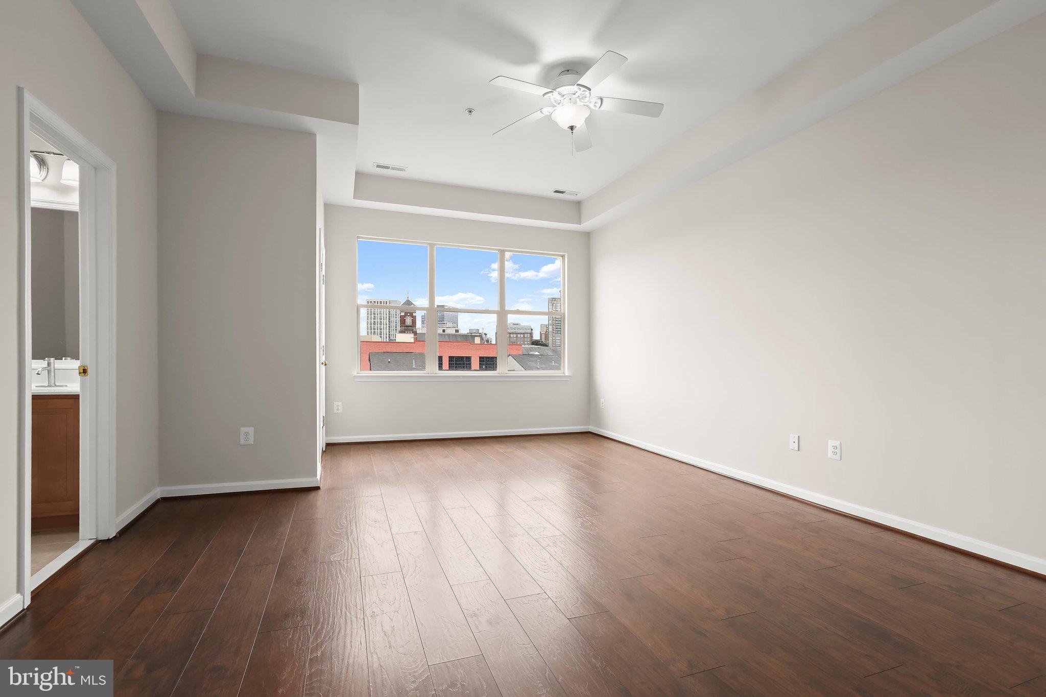 ALBEMARLE SQUARE - Residential