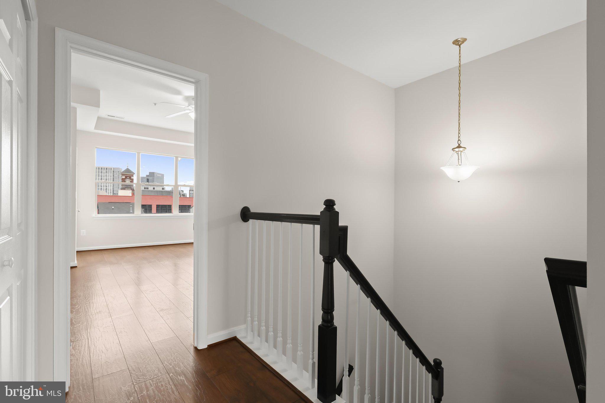 ALBEMARLE SQUARE - Residential