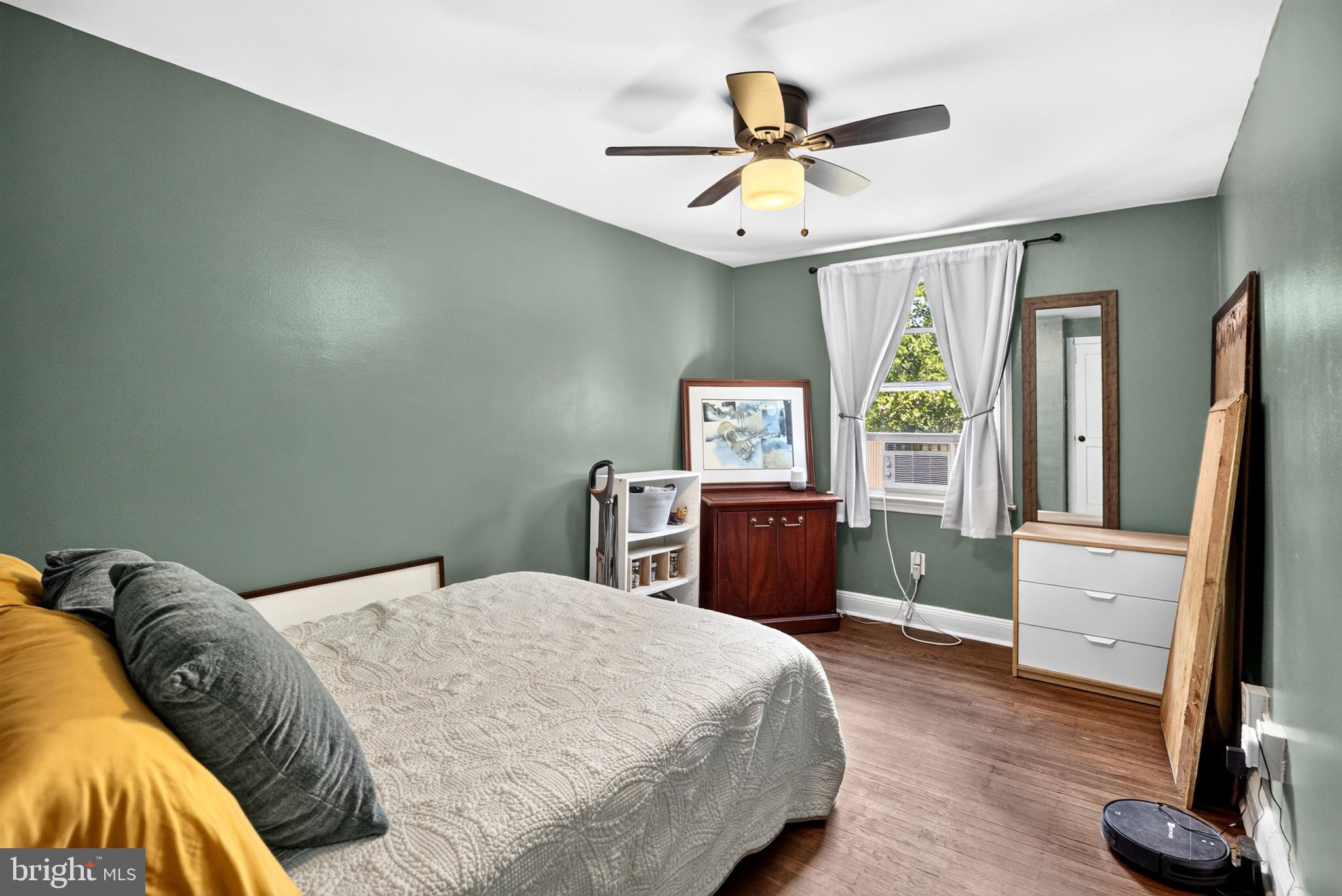 EDGEMONT PARK - Residential