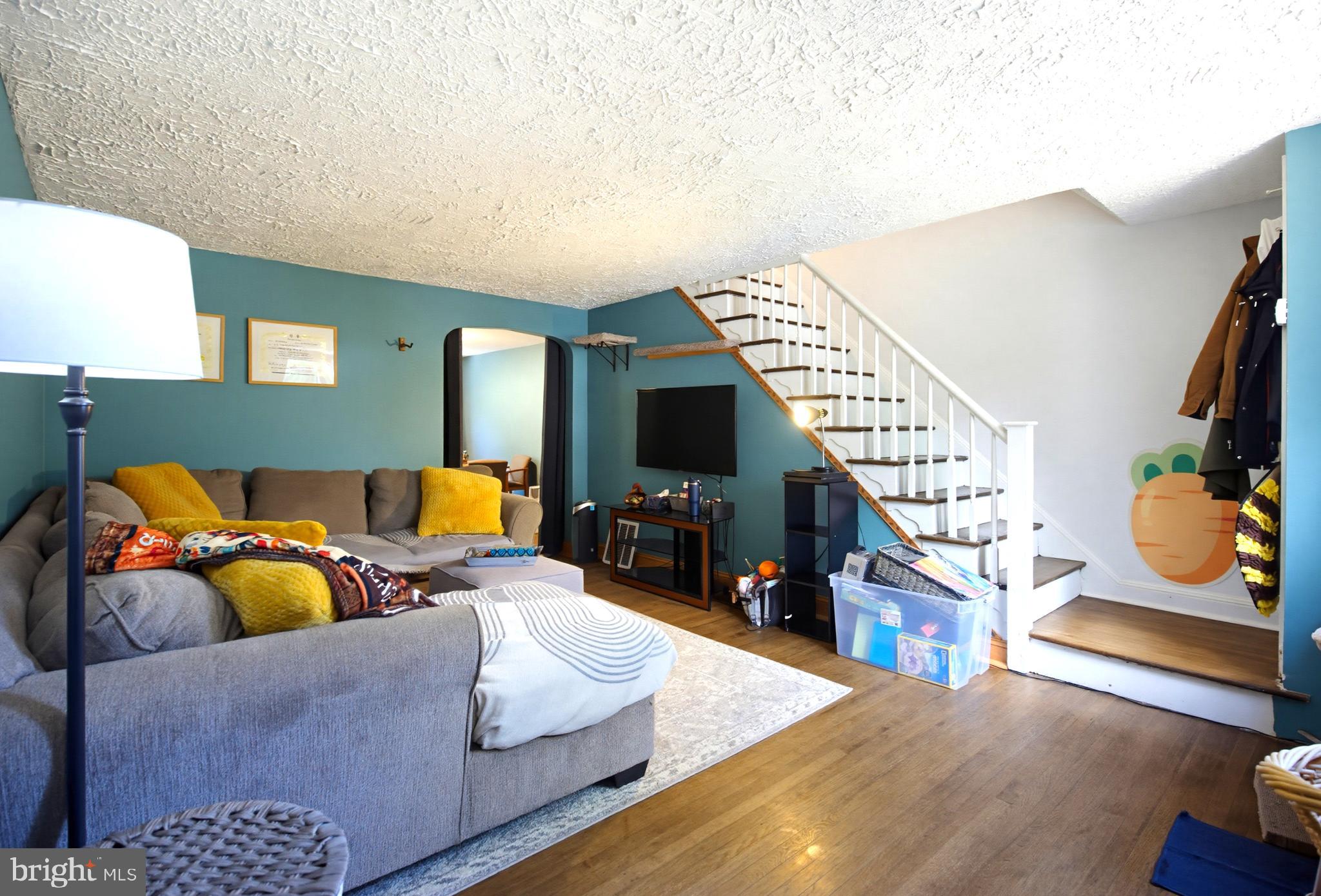 EDGEMONT PARK - Residential