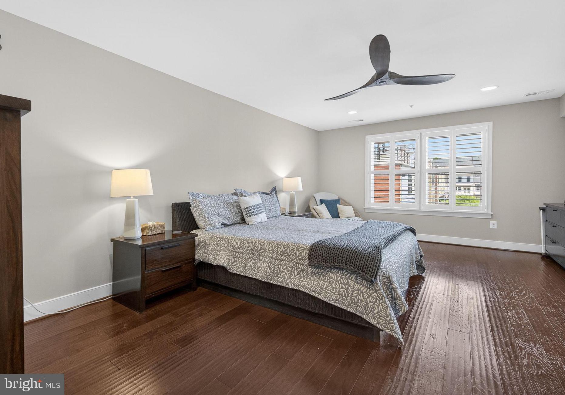 CROWN FARM - Residential