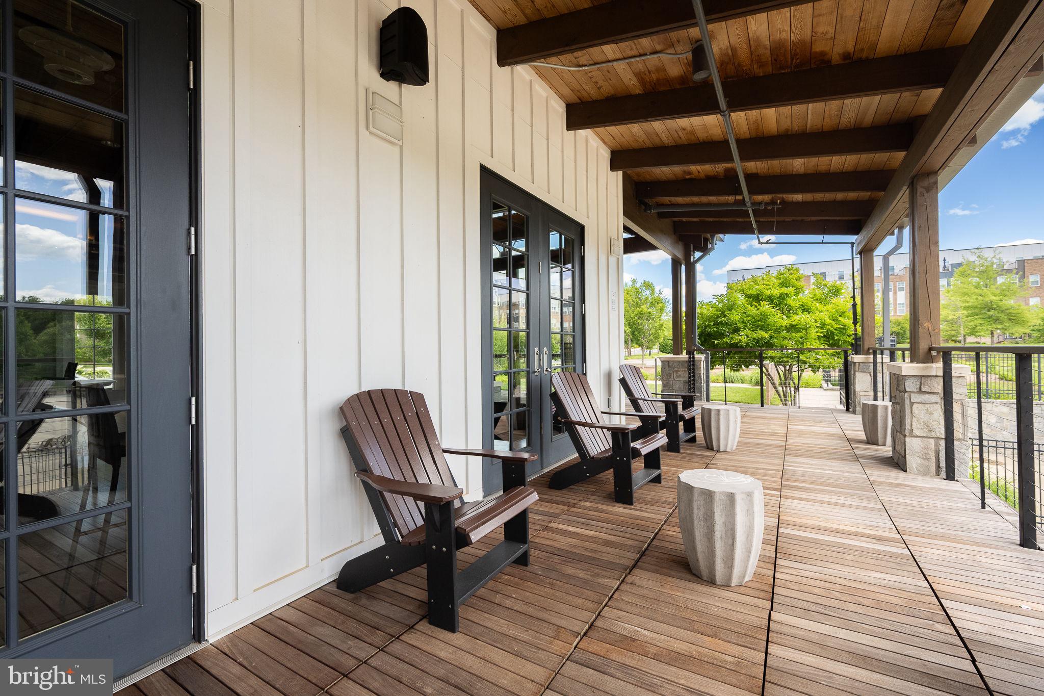 CROWN FARM - Residential