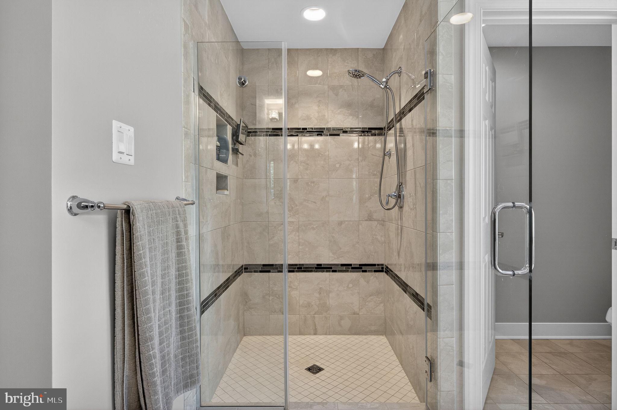CROWN FARM - Residential