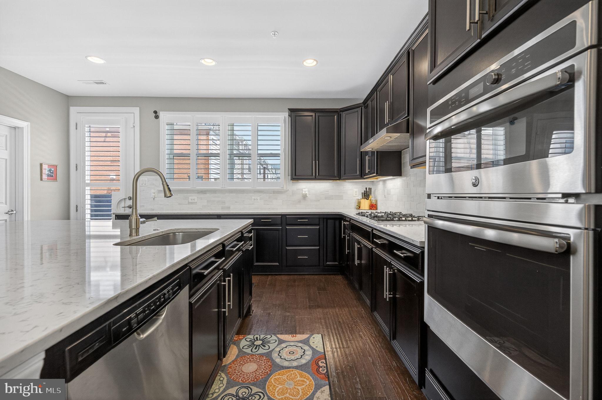 CROWN FARM - Residential