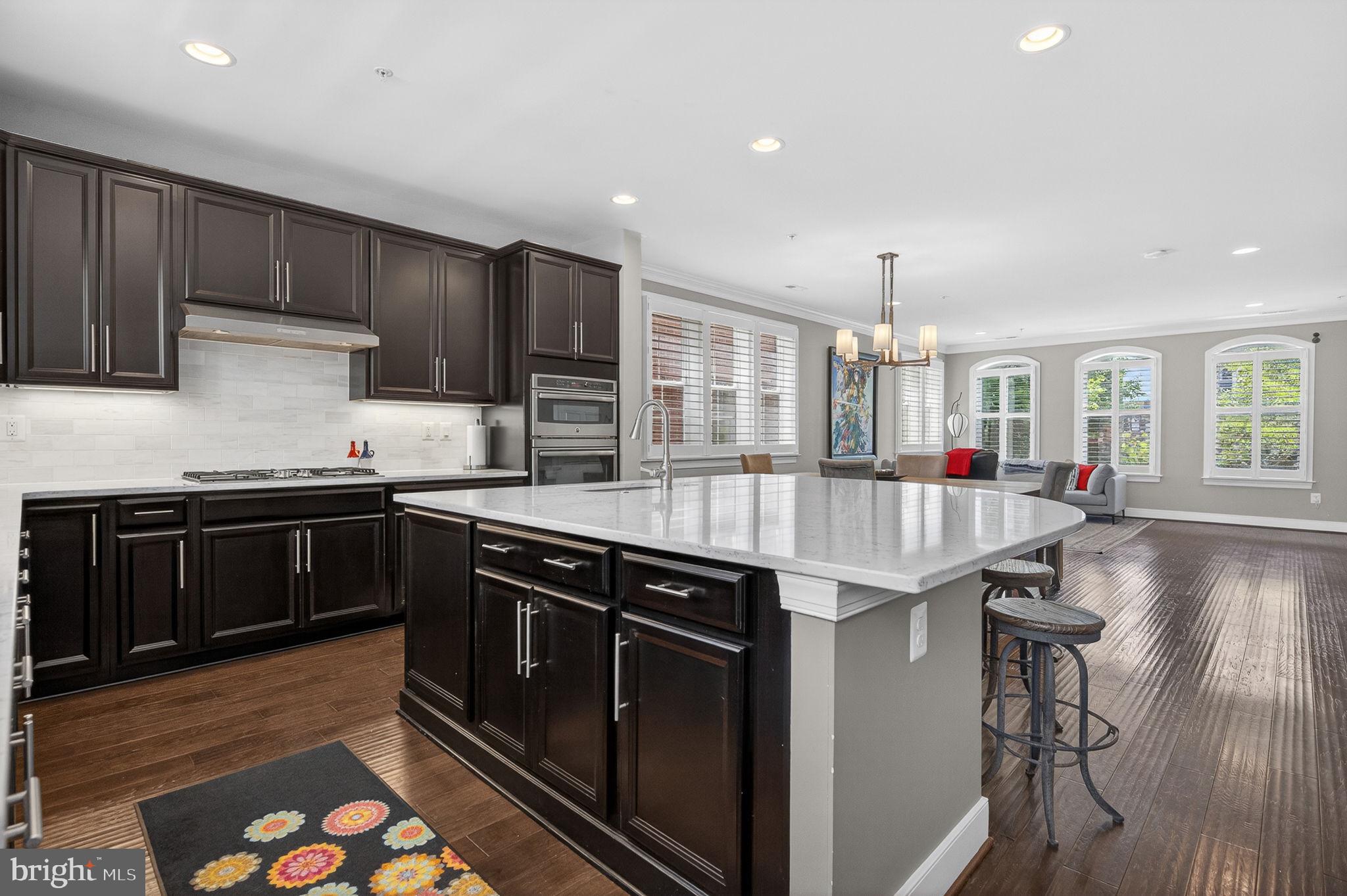 CROWN FARM - Residential