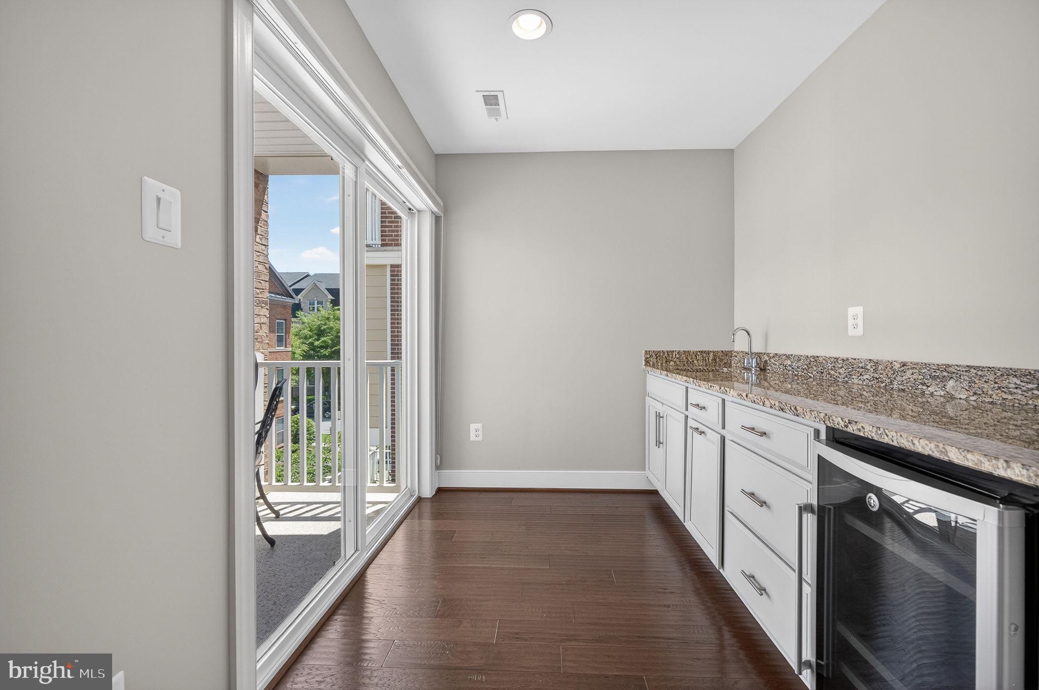 CROWN FARM - Residential