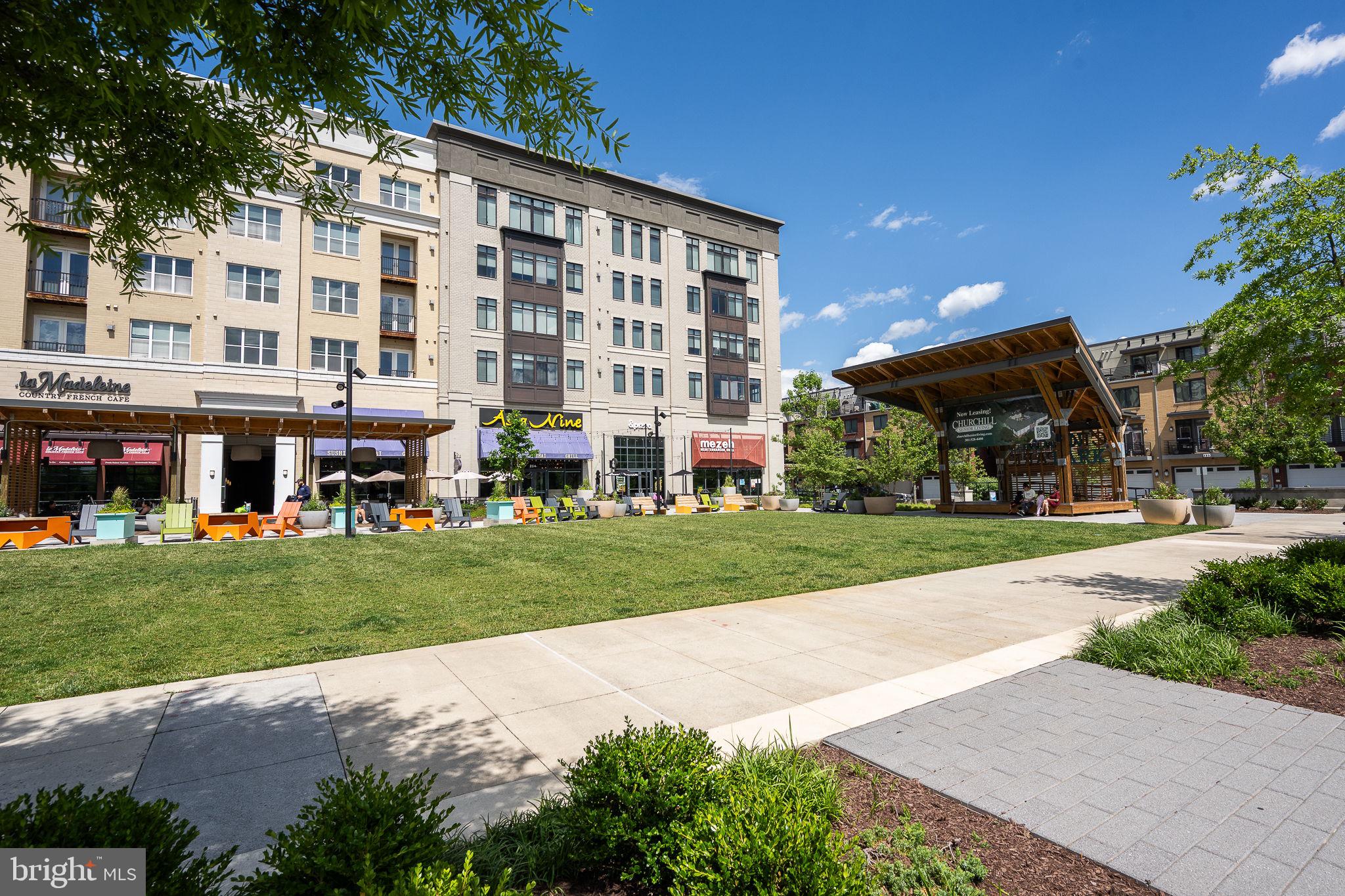 CROWN FARM - Residential