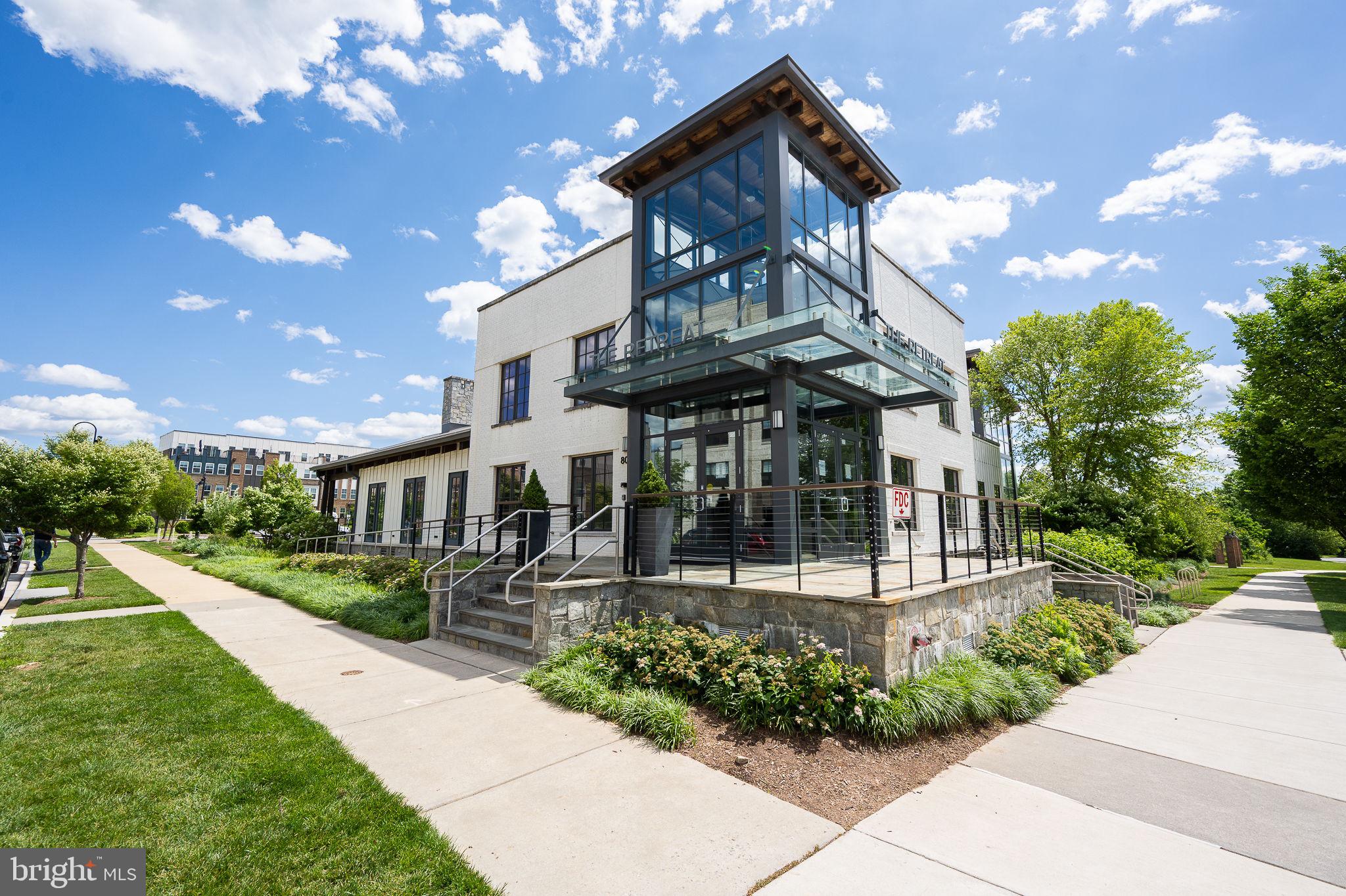 CROWN FARM - Residential