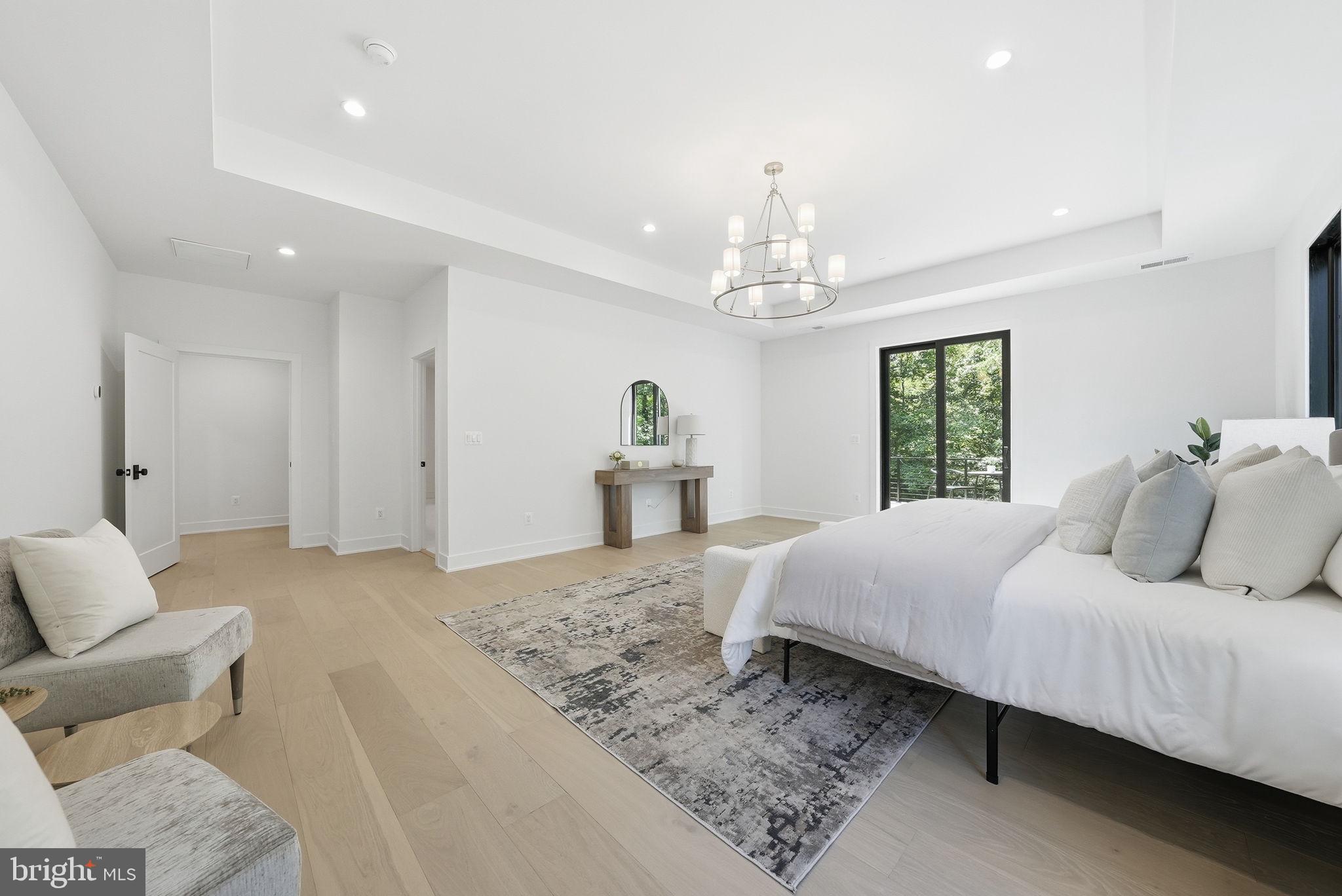 MANTUA - Residential