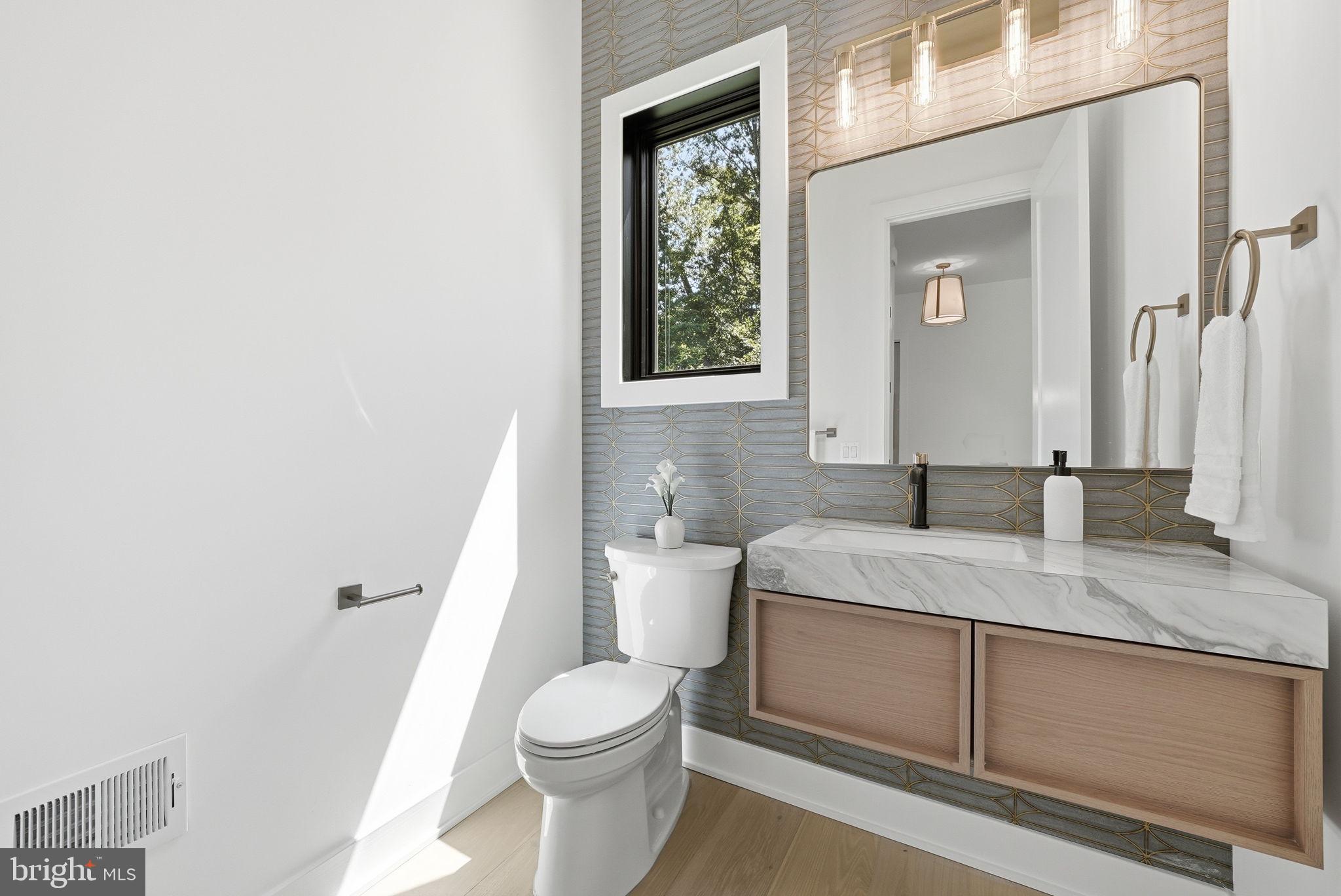 MANTUA - Residential