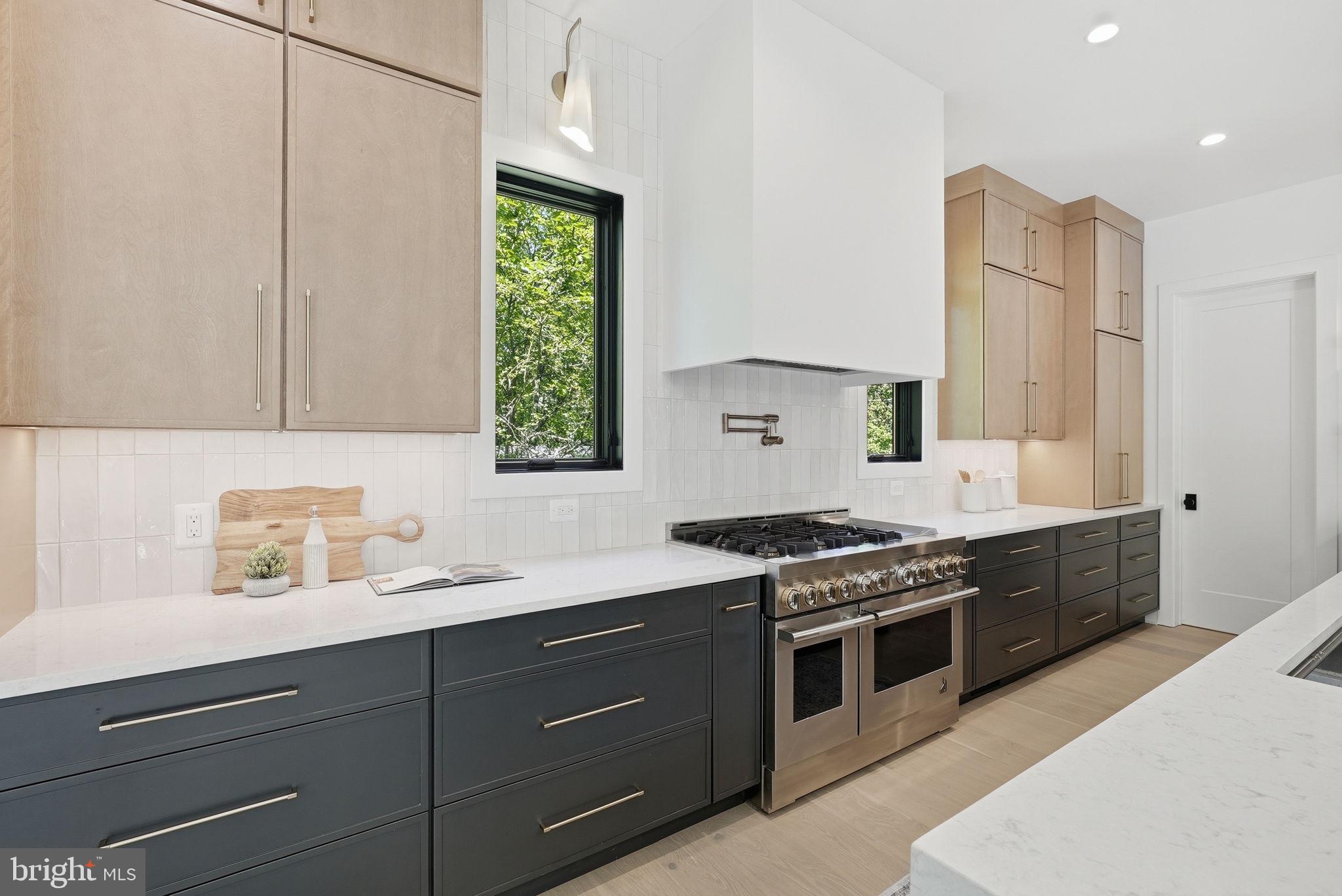 MANTUA - Residential