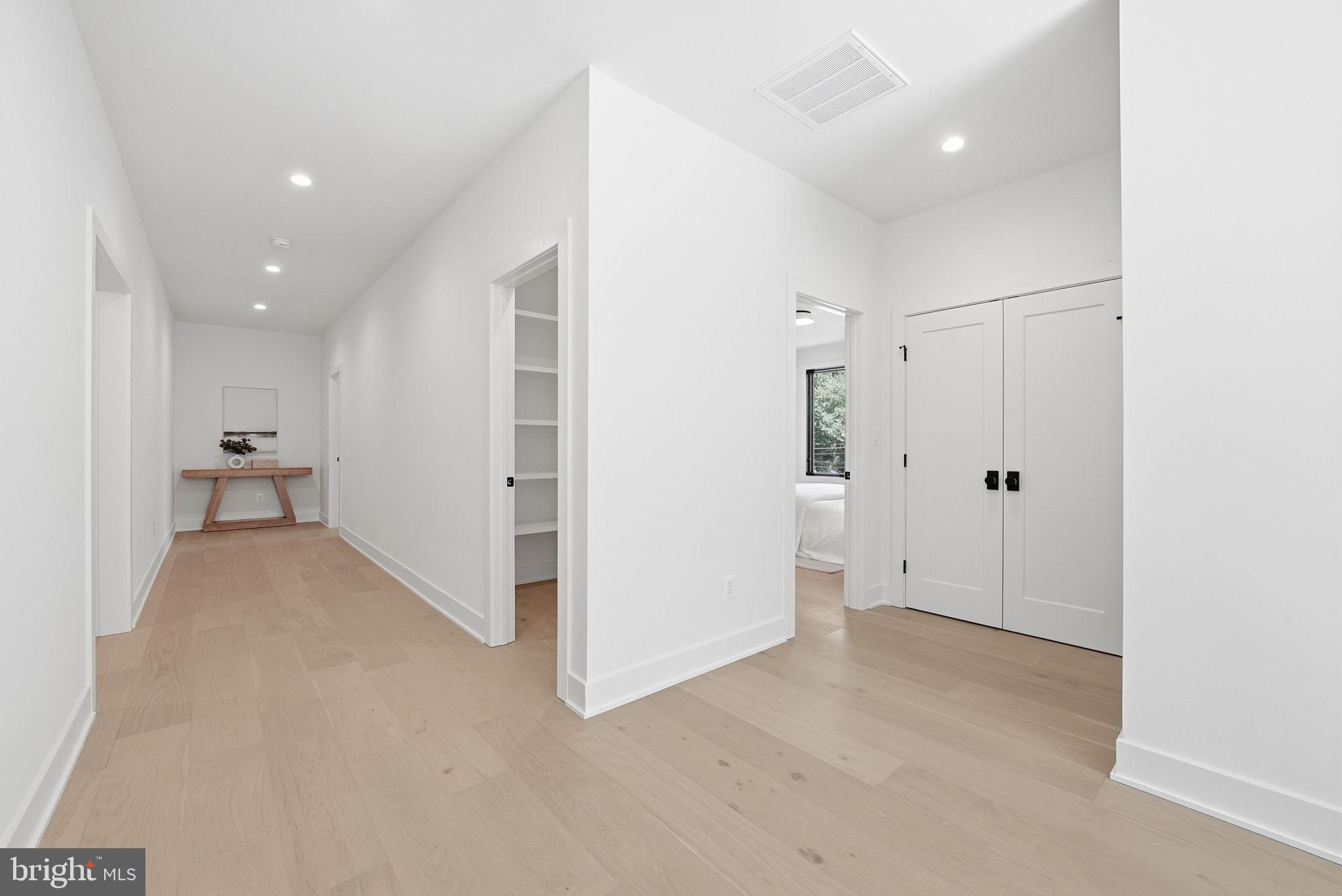 MANTUA - Residential