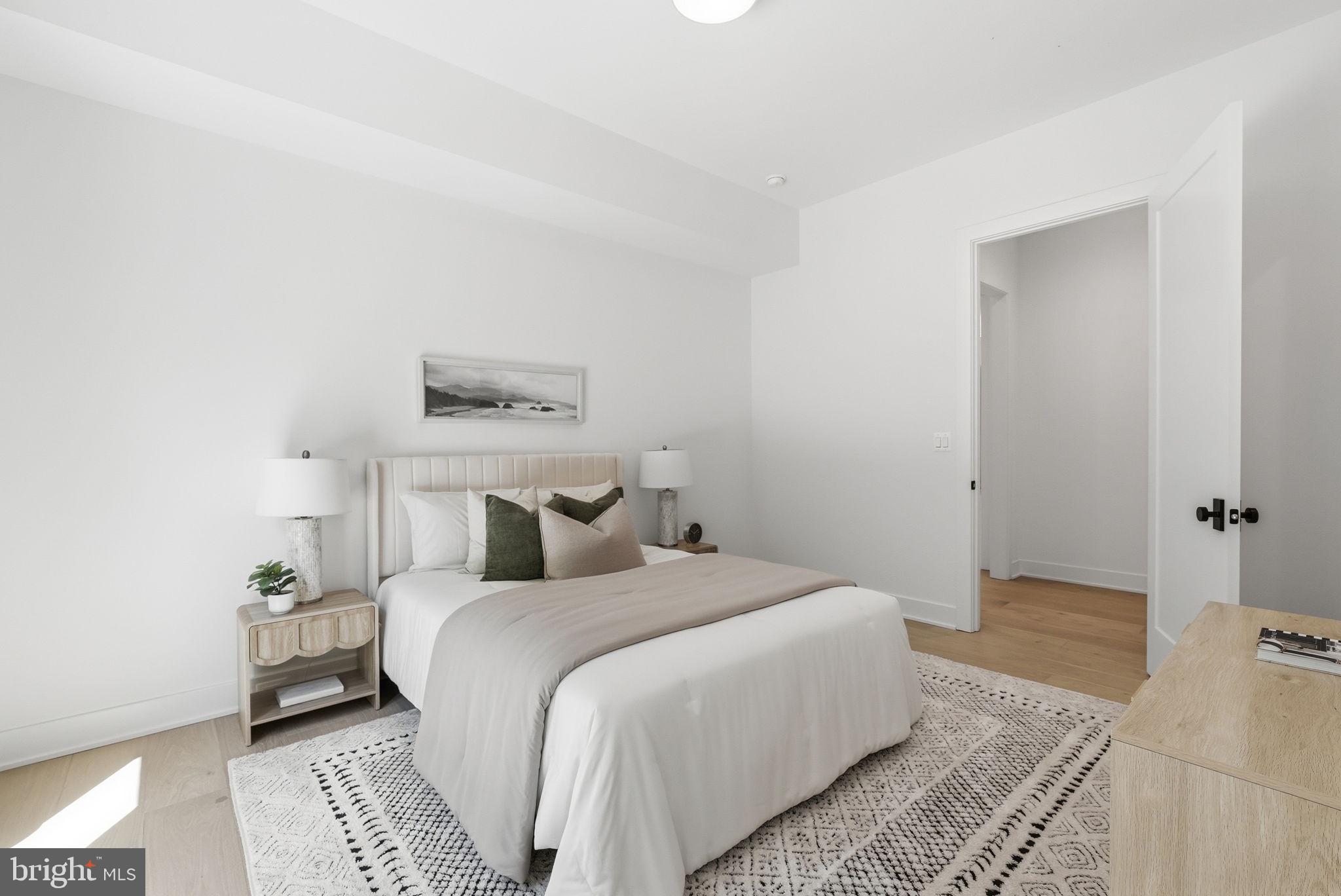 MANTUA - Residential