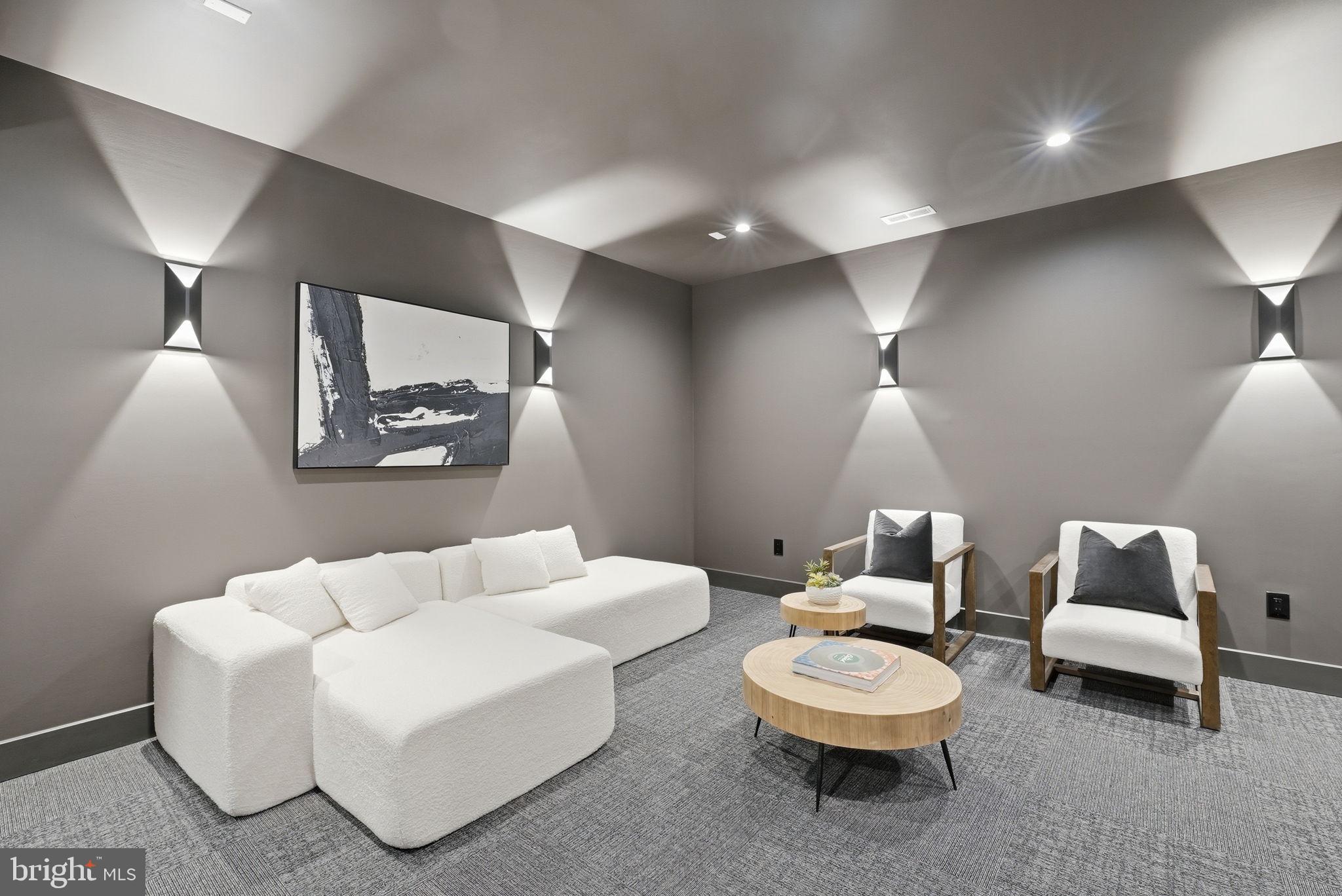 MANTUA - Residential