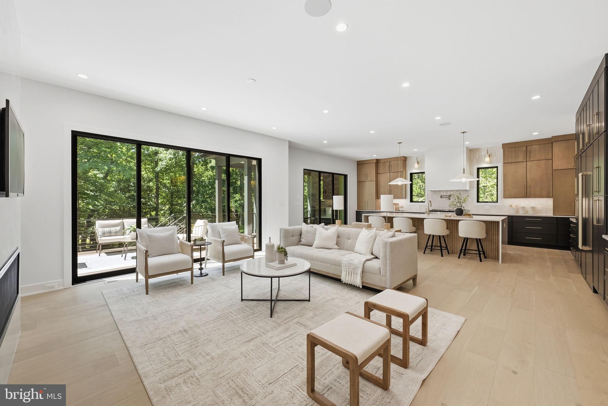 MANTUA - Residential