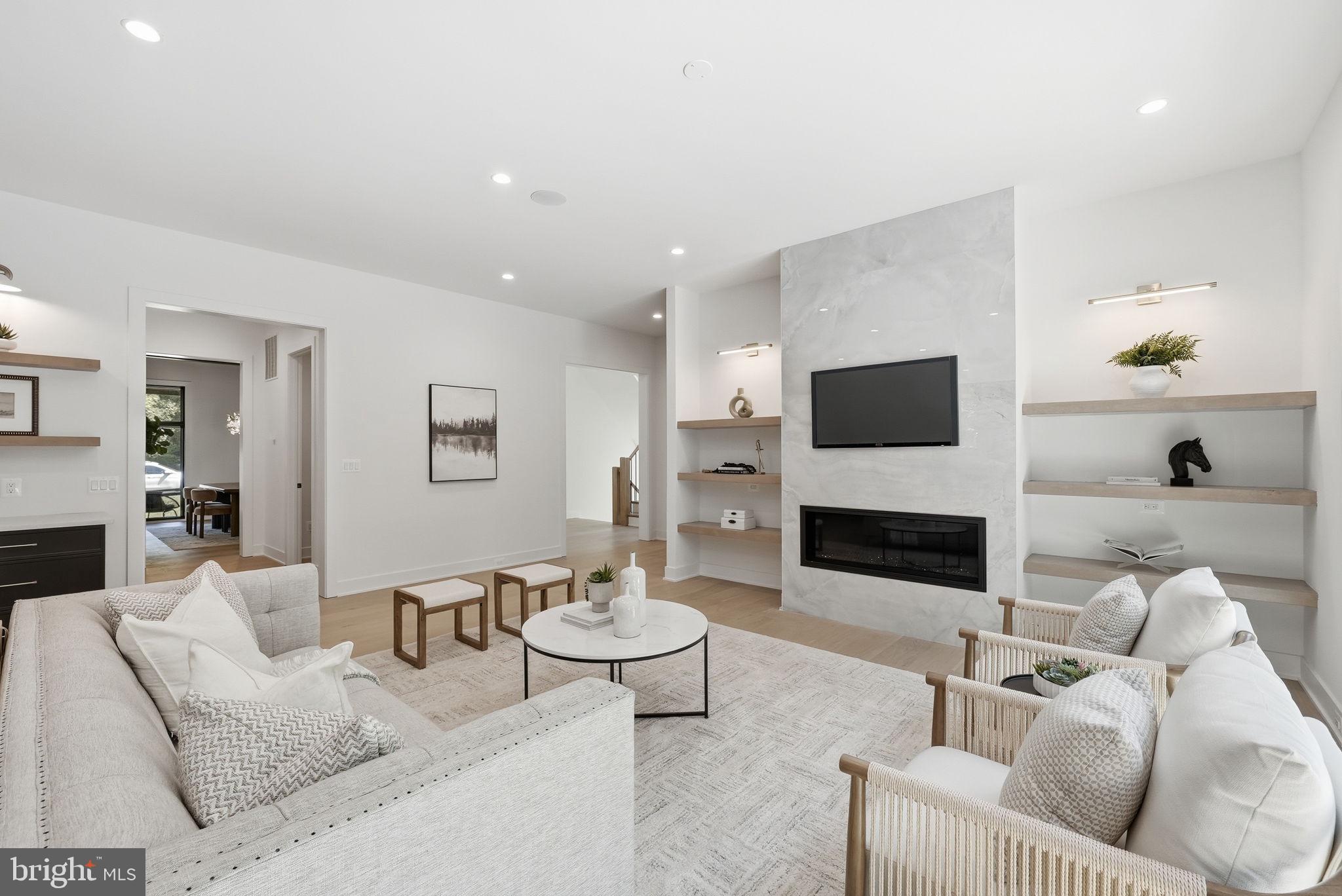 MANTUA - Residential