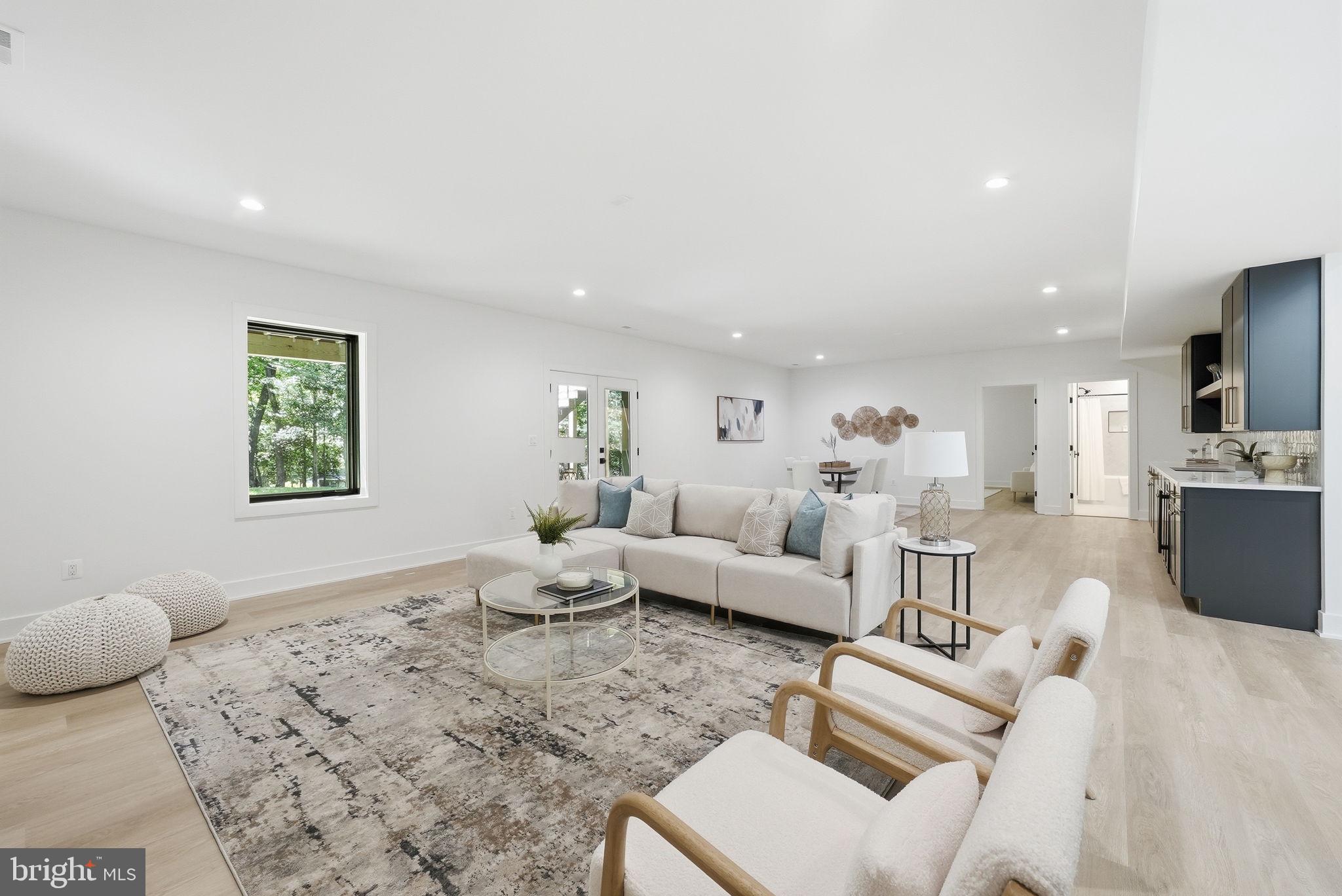 MANTUA - Residential