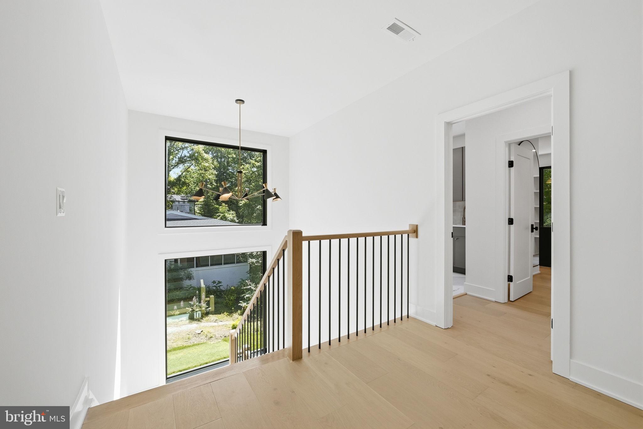 MANTUA - Residential