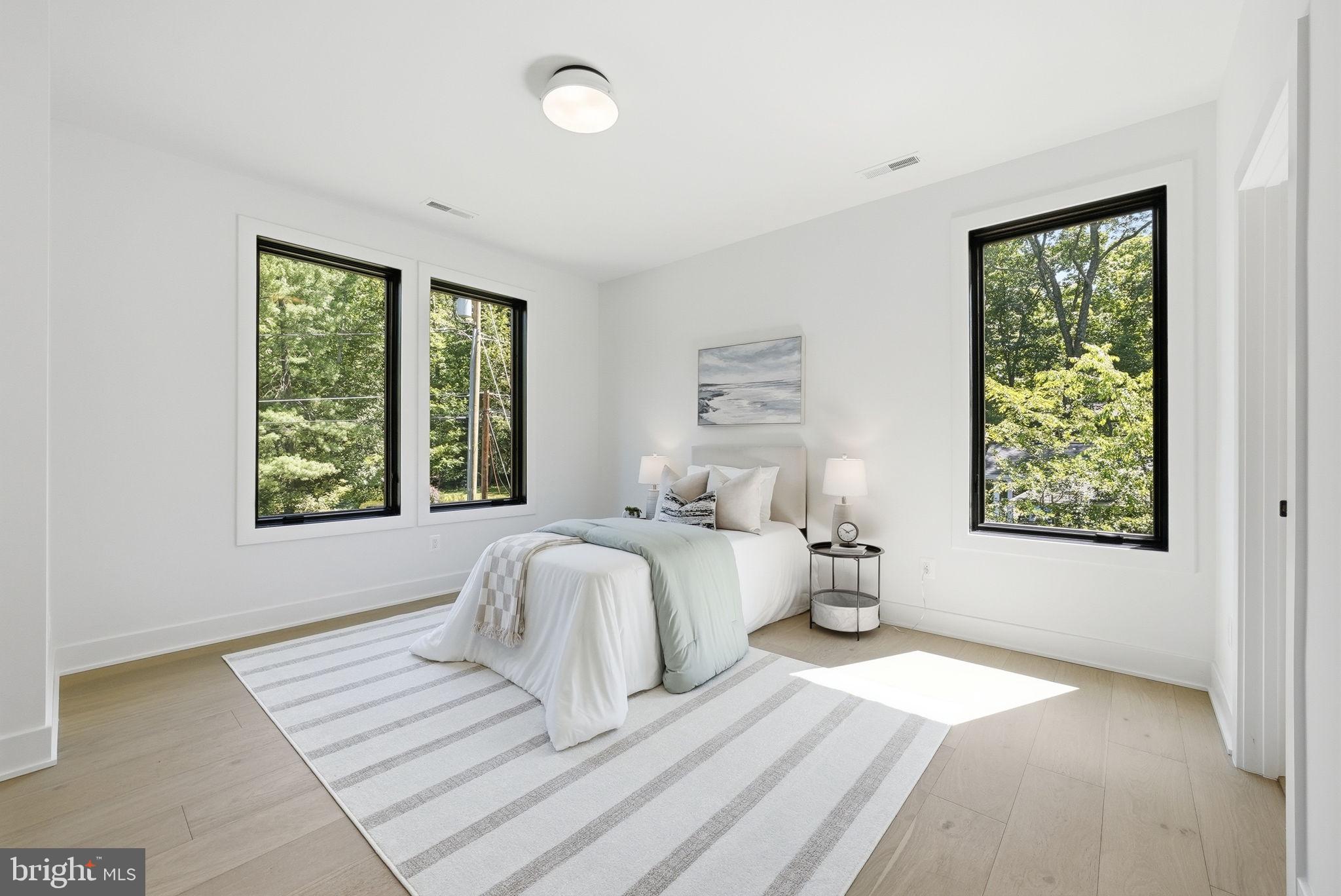 MANTUA - Residential