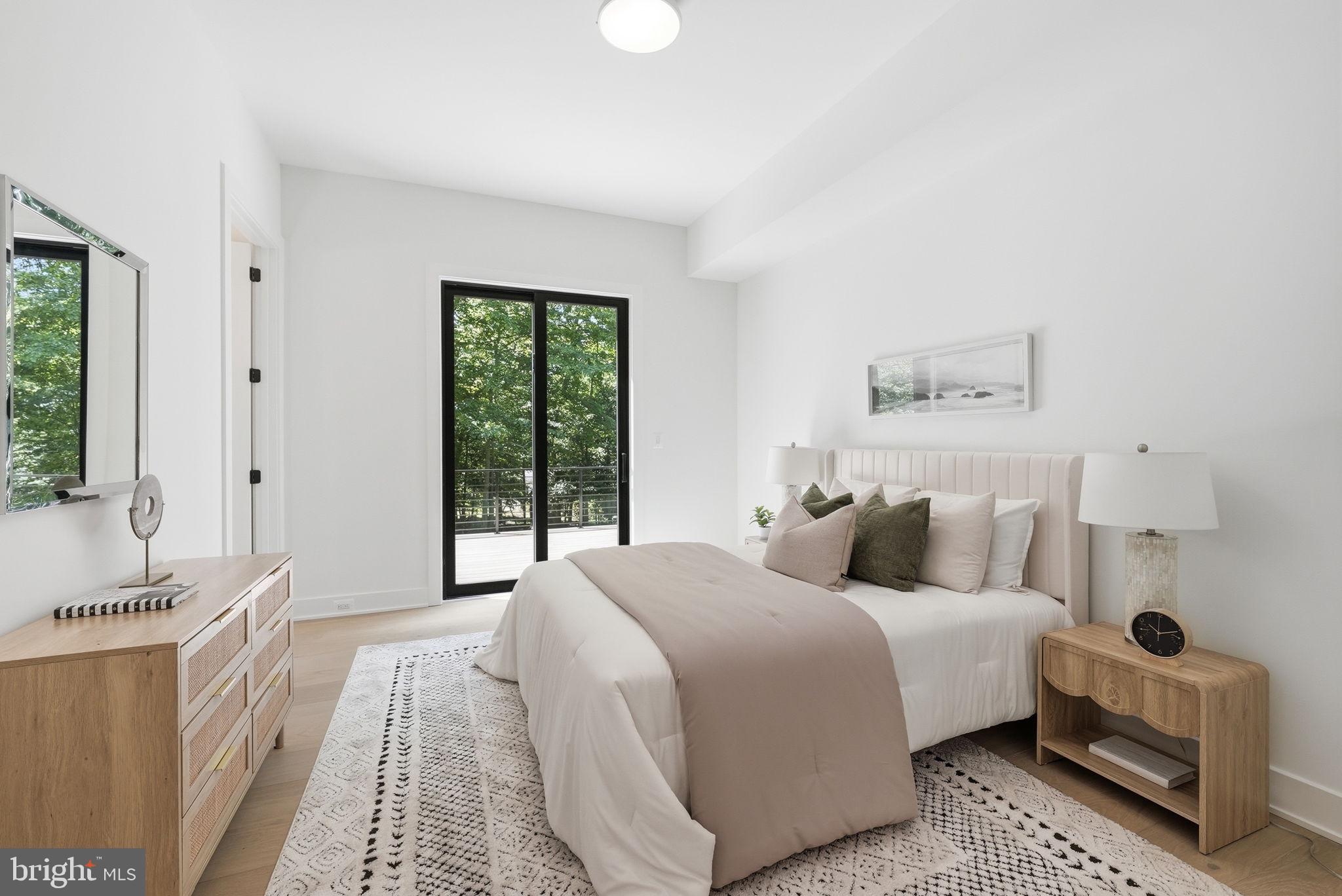 MANTUA - Residential