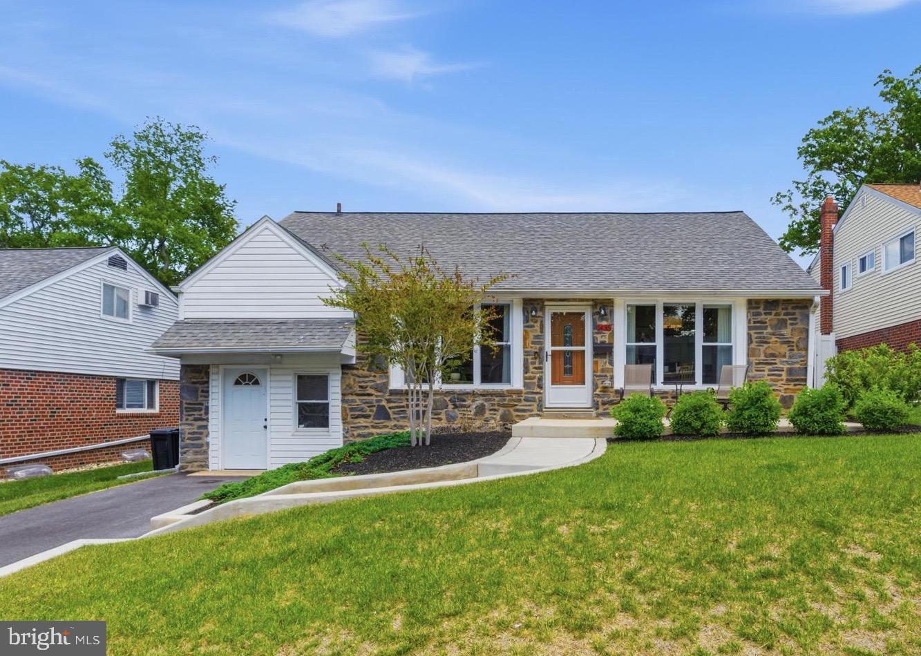 Welcome to this beautifully renovated split-level home where style, space, and functionality come together seamlessly. Filled with natural light from an abundance of windows, the open-concept layout creates a warm and inviting atmosphere throughout.
The upper level features a spacious primary suite complete with a walk-in closet, convenient in-suite washer & dryer, and an updated full bathroom, creating the perfect private retreat. Three additional generously sized bedrooms and another full bathroom with tub provide plenty of room for family and guests.

The versatile lower level offers endless possibilities  featuring its own separate entrance — ideal for a home office, in-law suite, or nanny quarters. An additional full bathroom, laundry room, full kitchen with direct access to the expansive fenced backyard and brand-new concrete patio, offer the perfect setup for entertaining, relaxing, or enjoying outdoor living.

Additional major upgrades include a  2020 main roof and 2024 rear roof, 2023 HVAC, 2023 Hot Water Heater, 2024 Sewer line, offering added peace of mind for years to come. Completing the property is a 2024 back patio,  driveway and walkway, adding both curb appeal and convenience.

This move-in-ready home is a rare opportunity offering comfort, flexibility, and modern updates throughout.