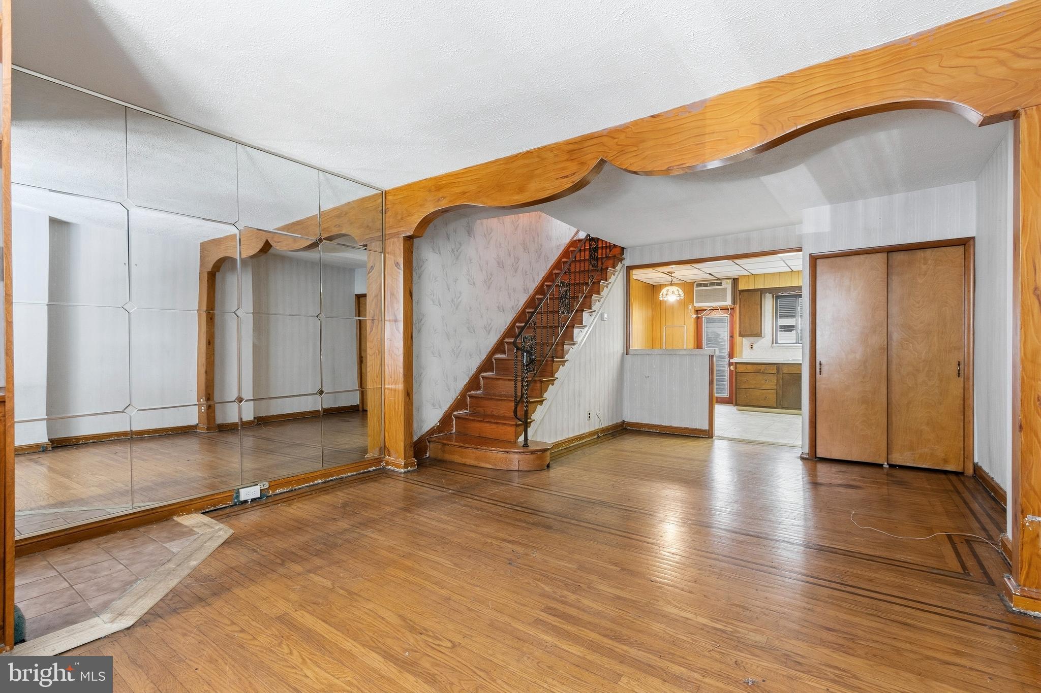 PASSYUNK SQUARE - Residential