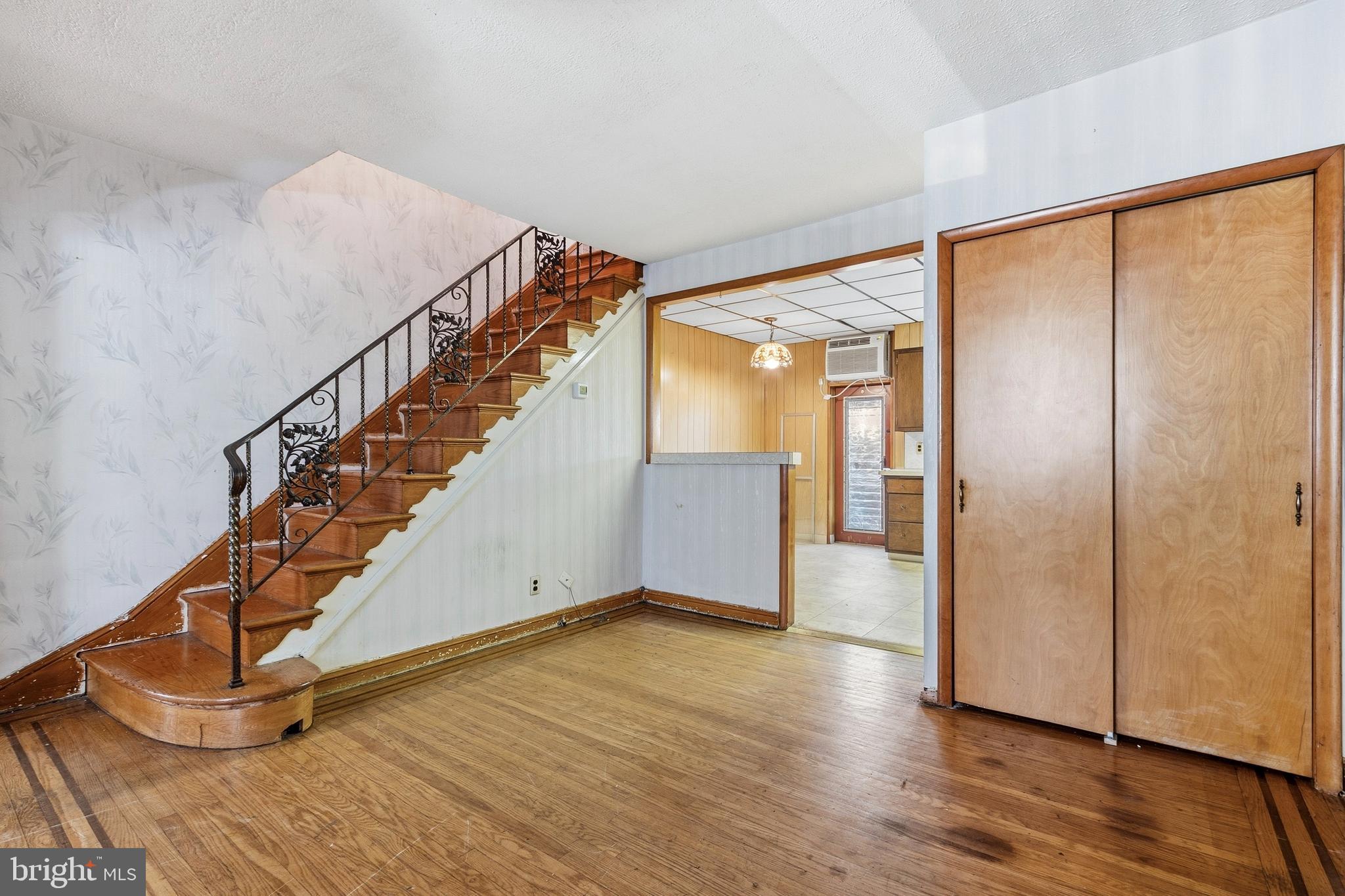 PASSYUNK SQUARE - Residential