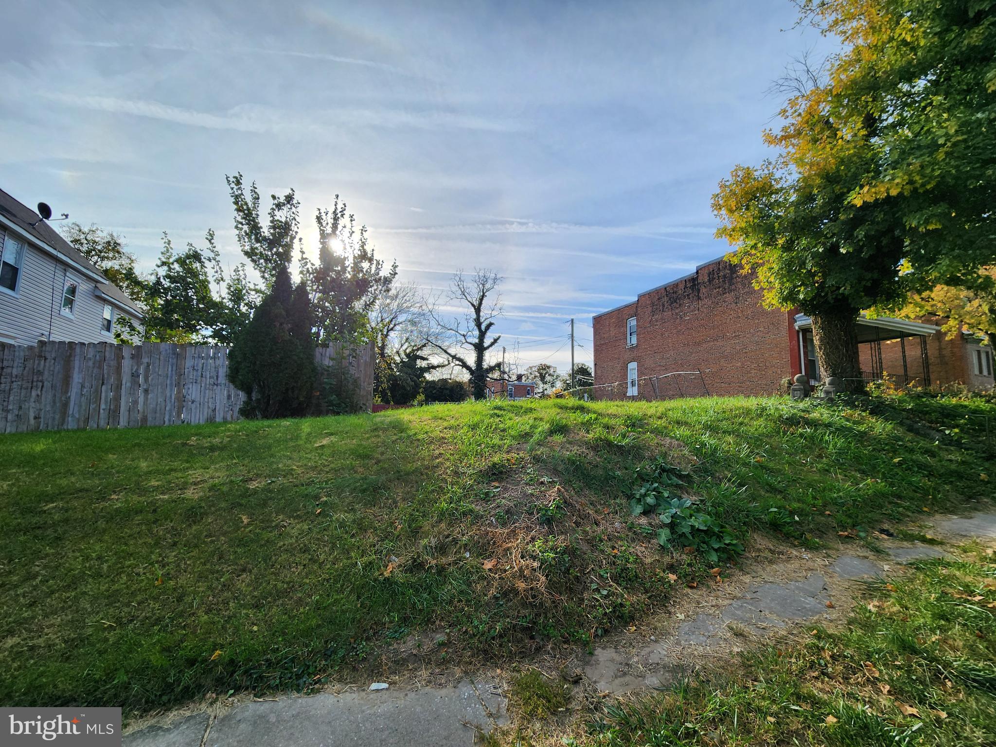 SAINT JOSEPHS - Land