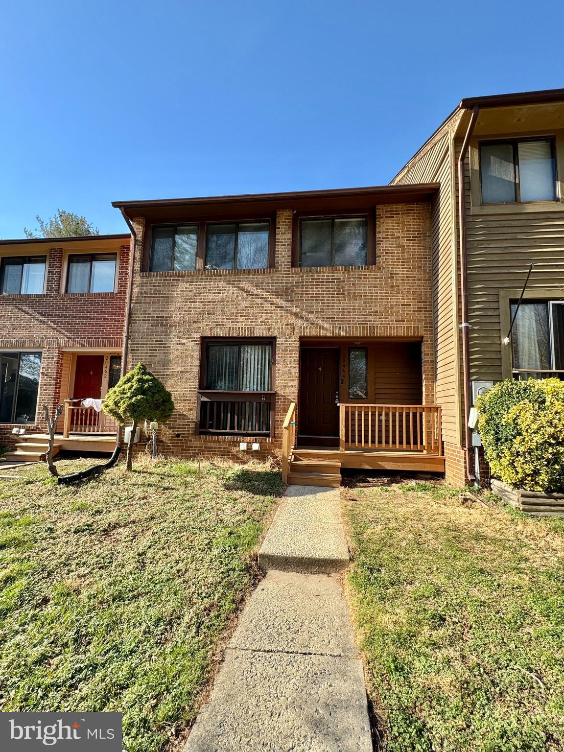 CHURCHILL TOWN SECTOR - Residential Lease