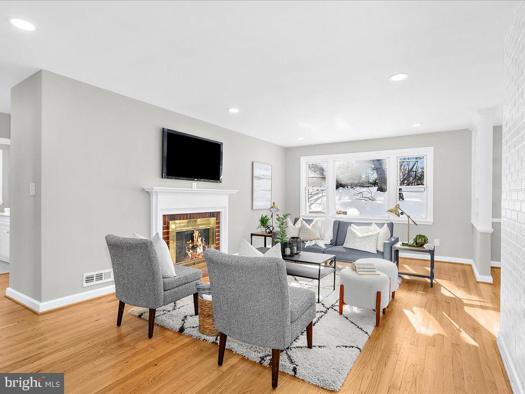 GLENDALE - Residential