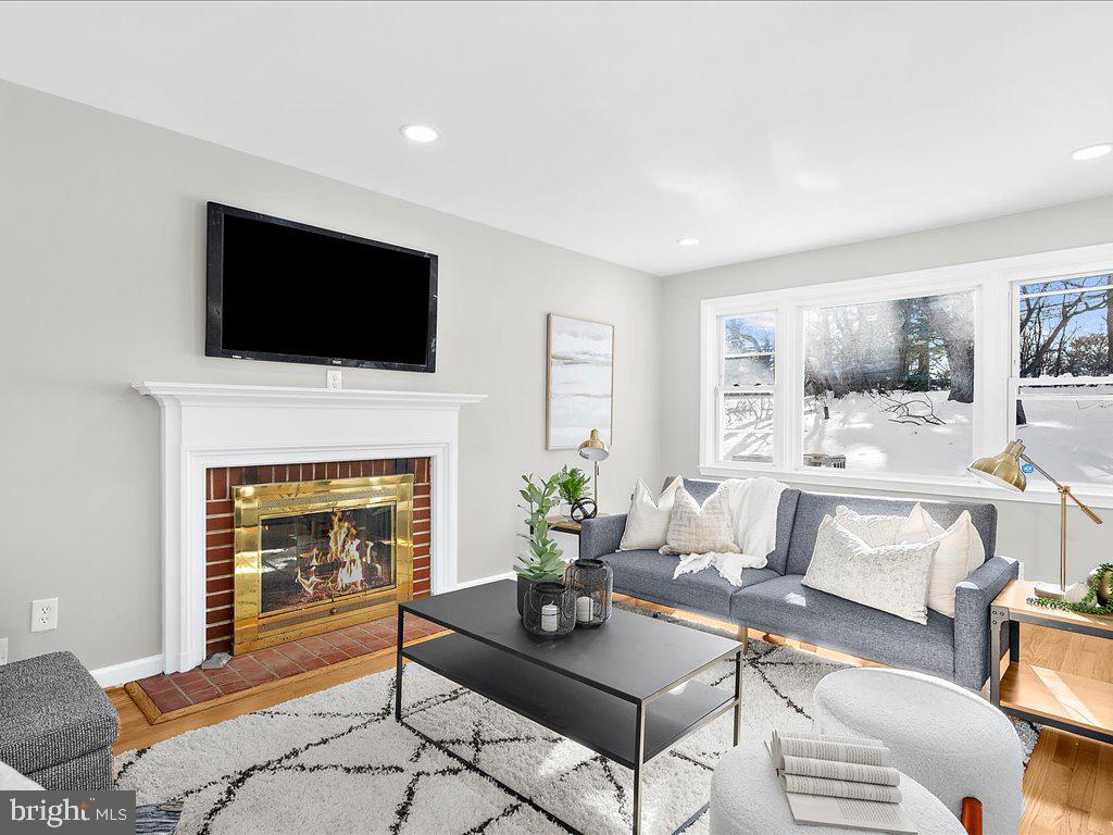 GLENDALE - Residential
