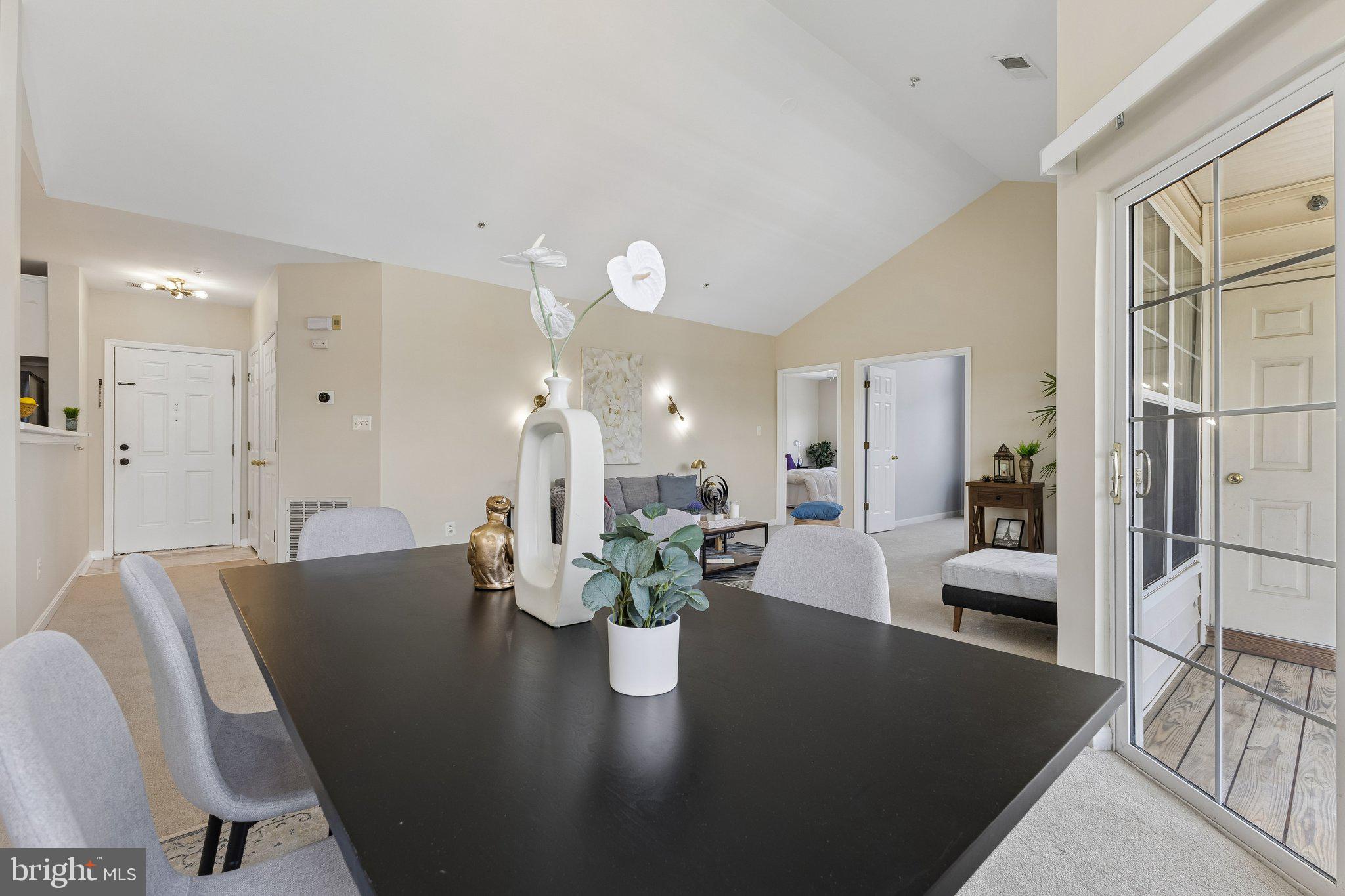 LAKESIDE AT SOUTH RIDING - Residential