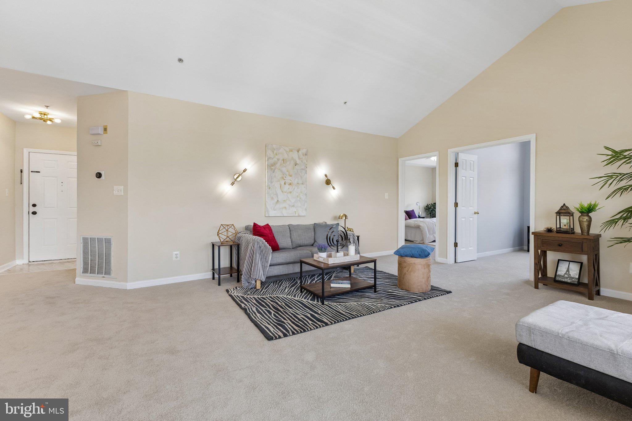 LAKESIDE AT SOUTH RIDING - Residential