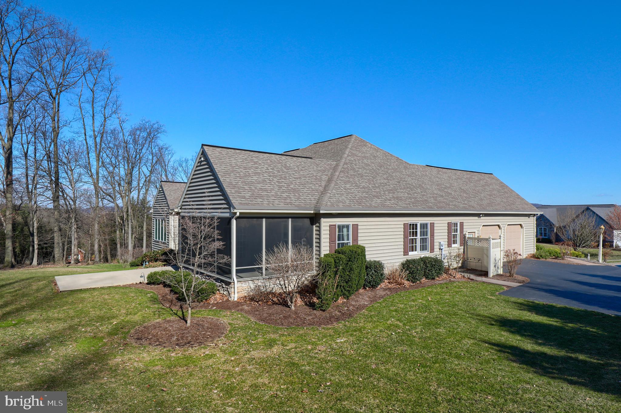 ORCHARD HILLS - Residential