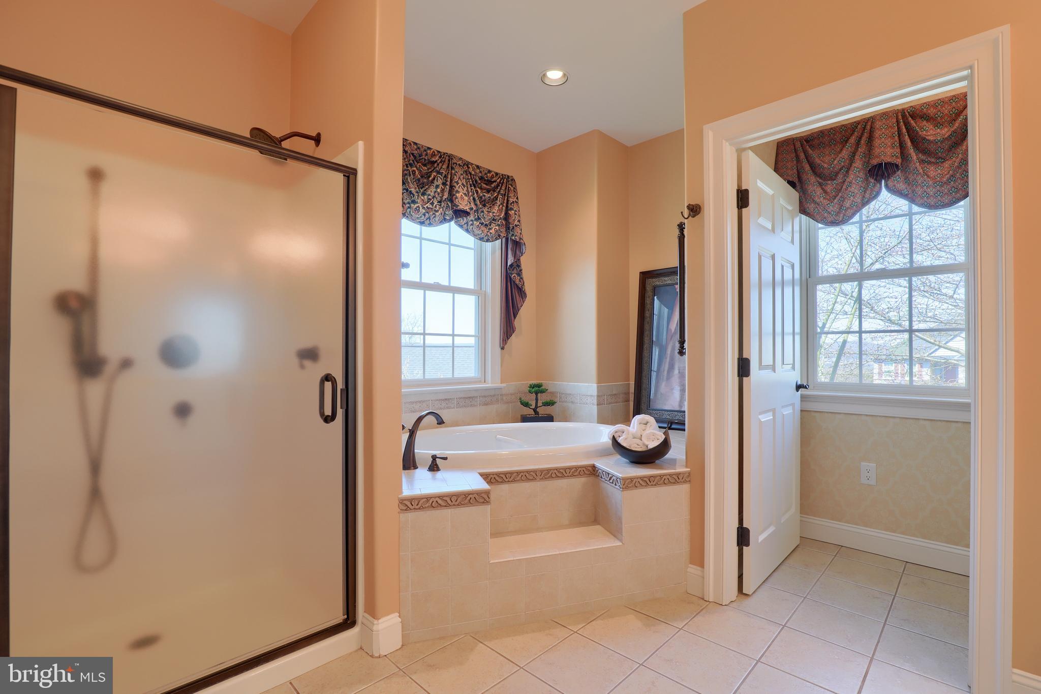 ORCHARD HILLS - Residential