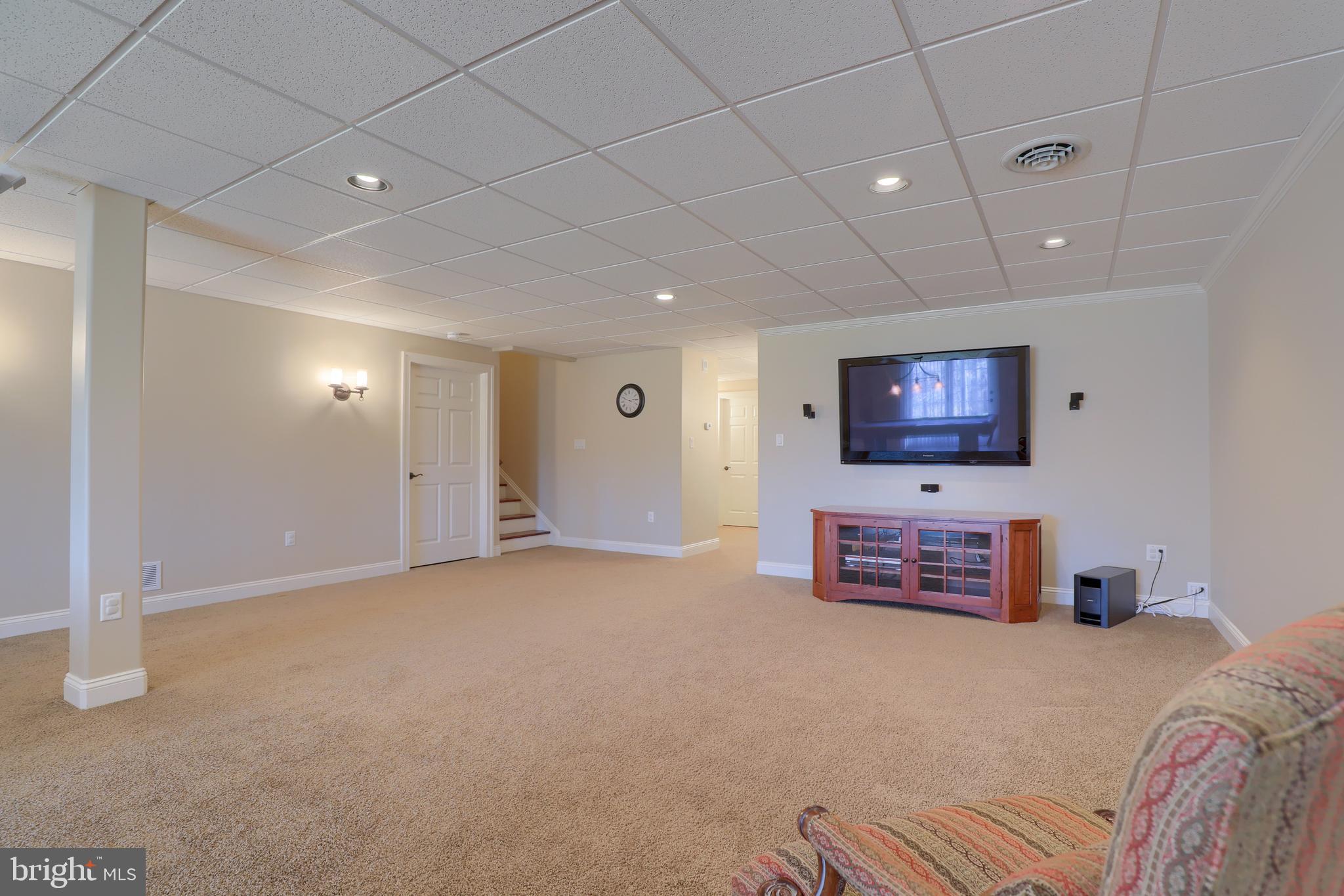 ORCHARD HILLS - Residential