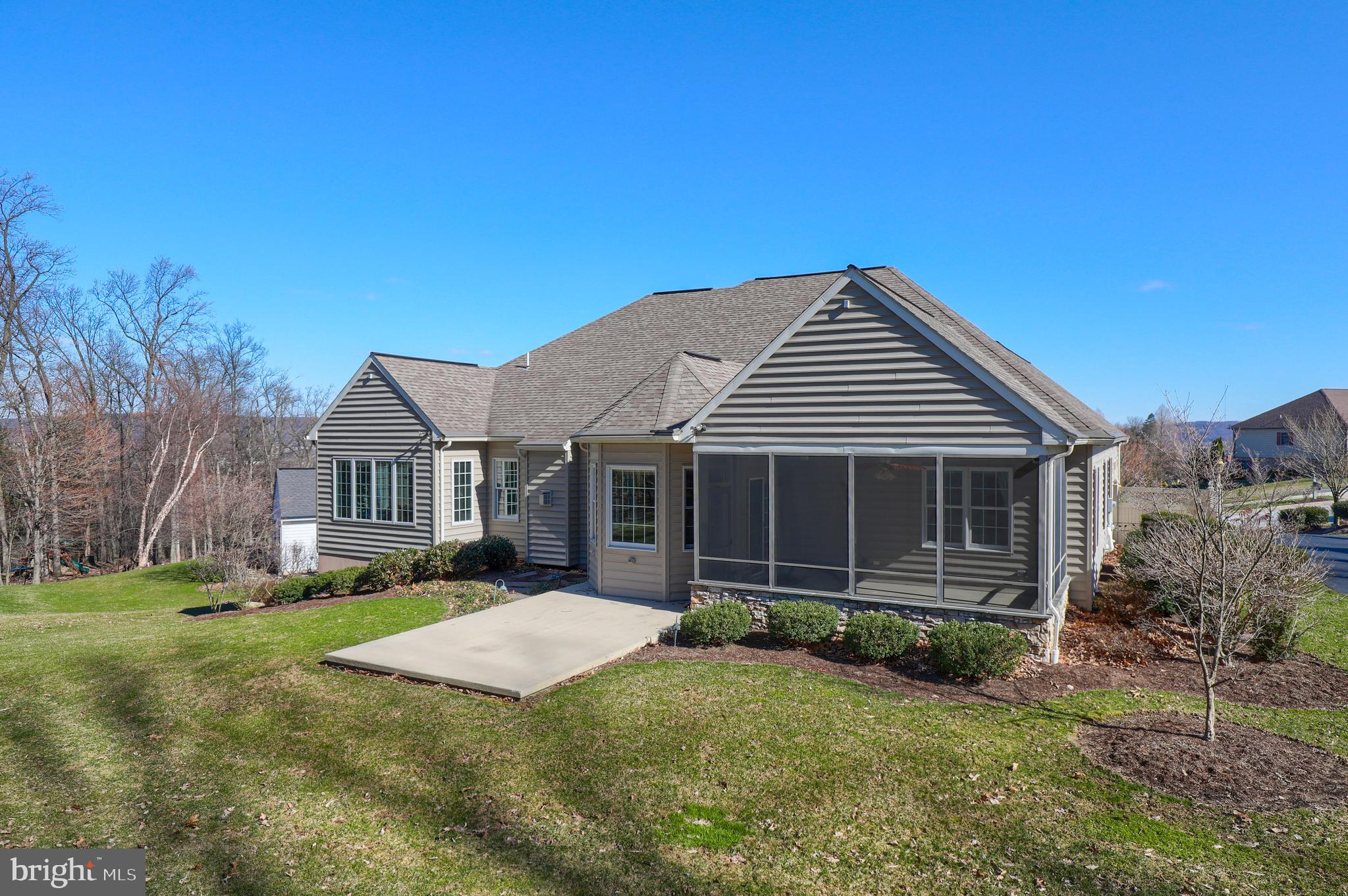 ORCHARD HILLS - Residential