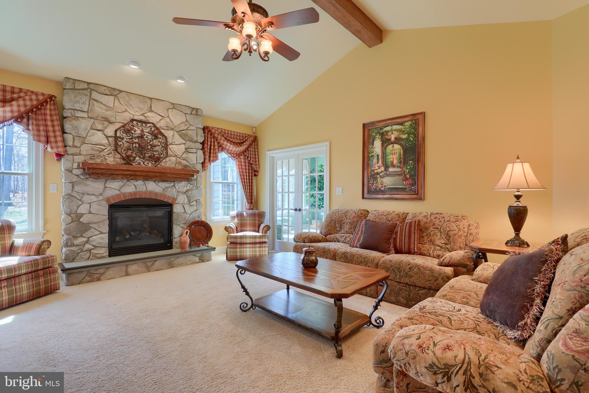 ORCHARD HILLS - Residential