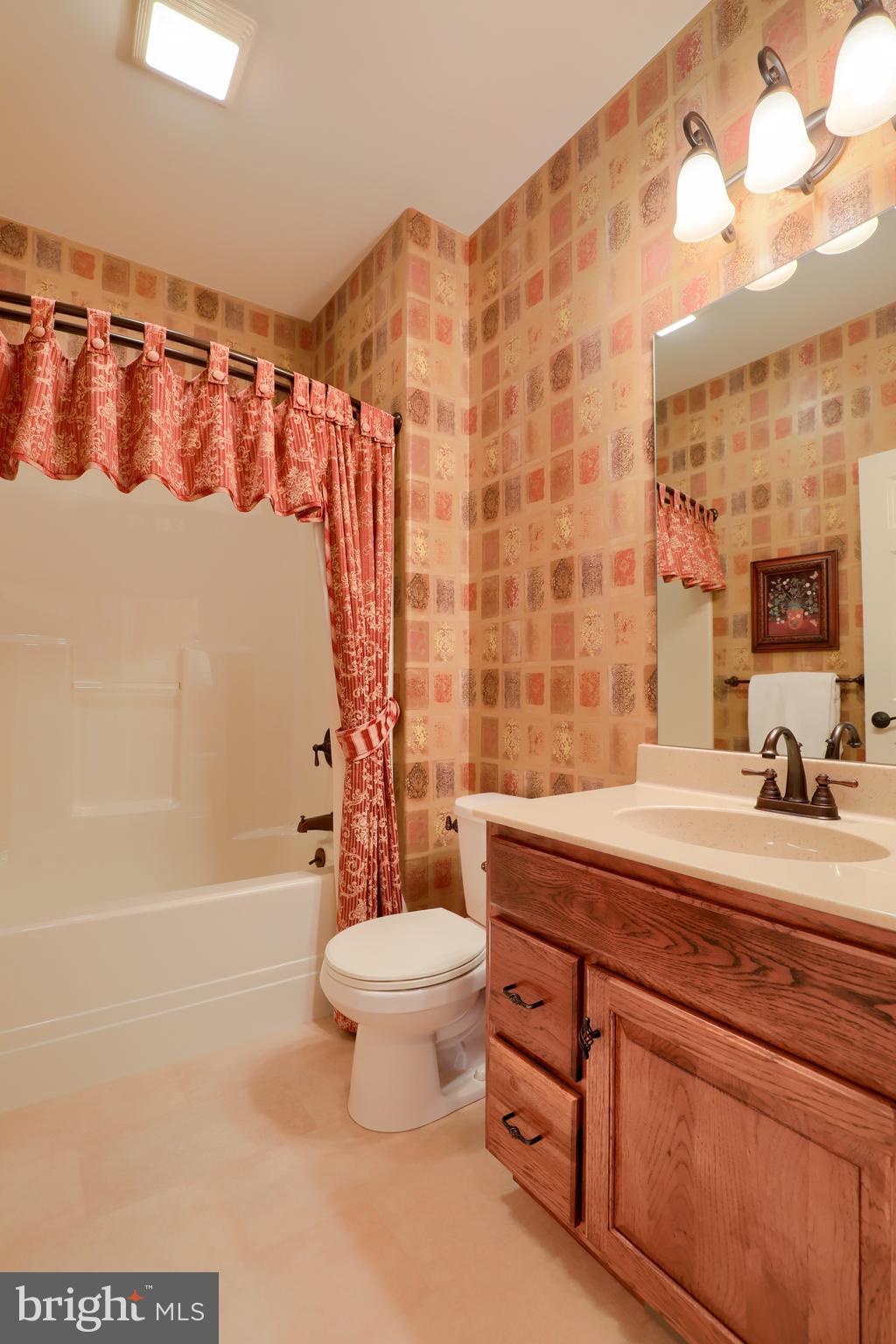 ORCHARD HILLS - Residential