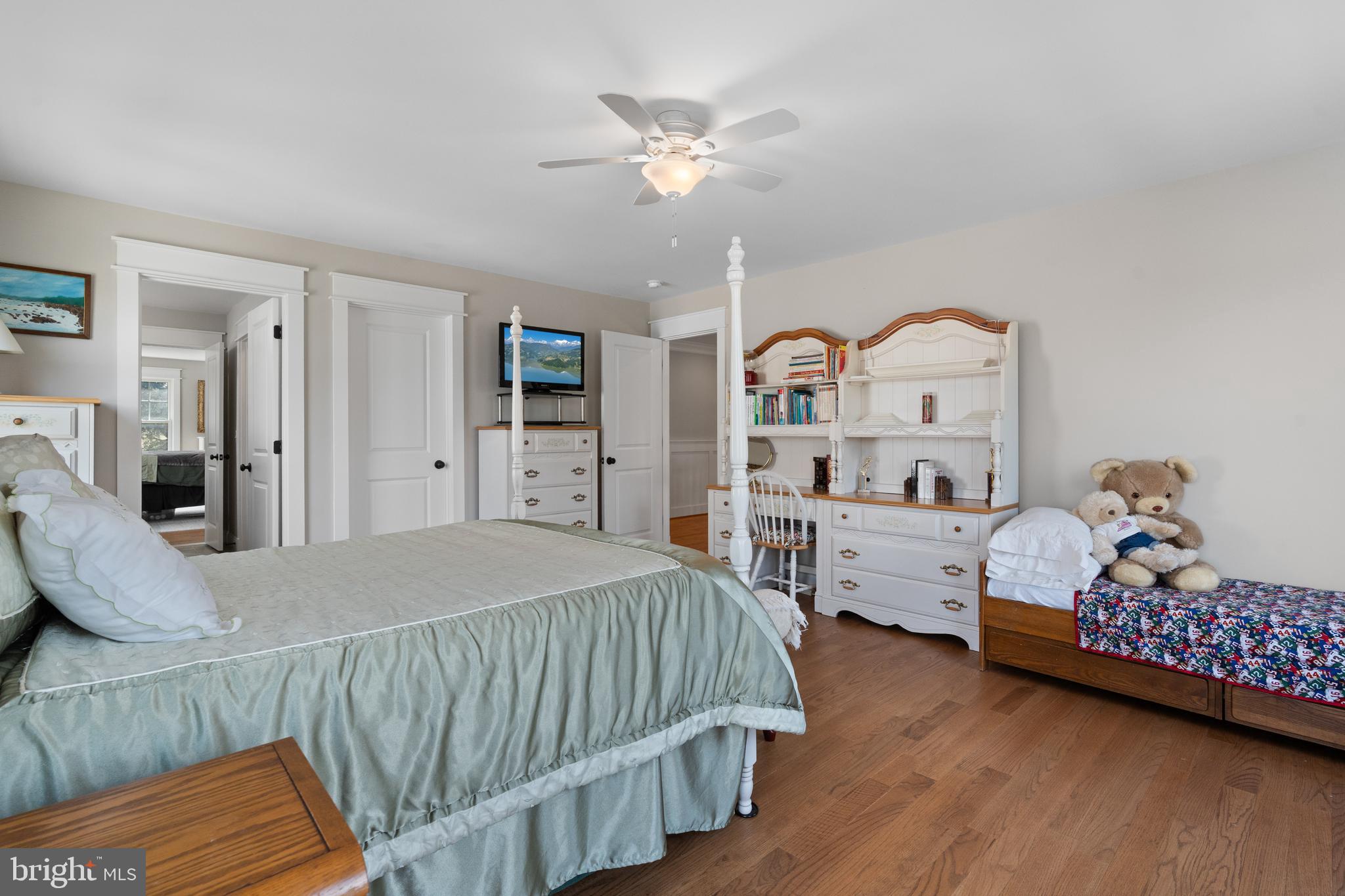 DANA HEIGHTS - Residential